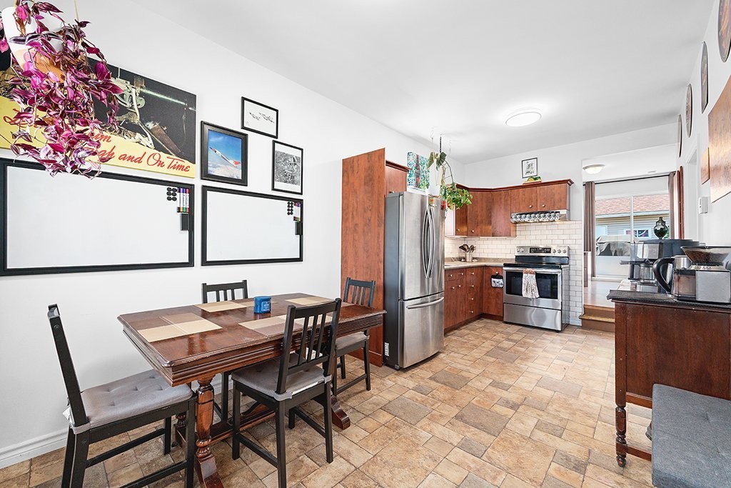 









29


Rue Michaud

,
Gatineau (Gatineau),




QC
J8T2W9

