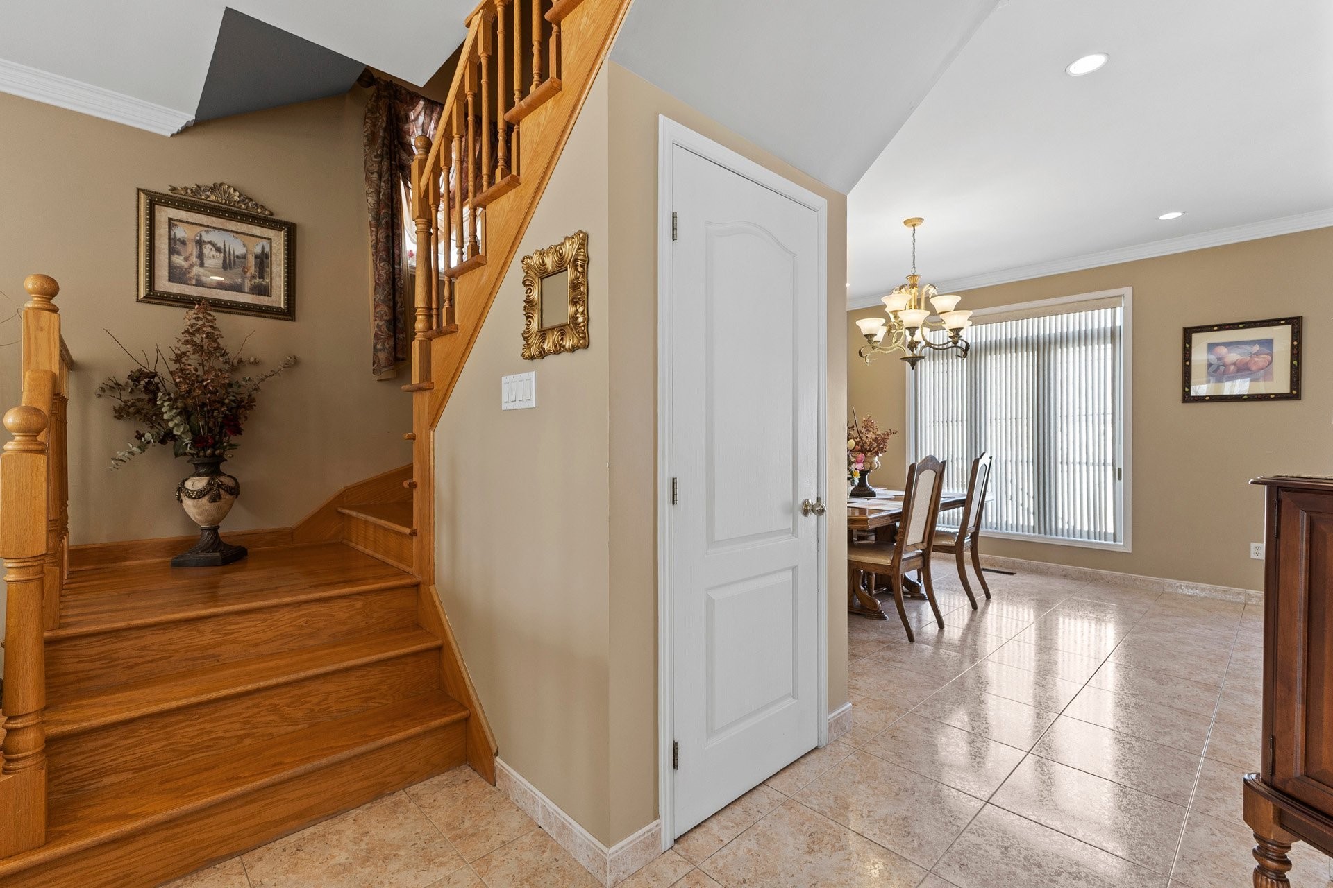 









8965


Rue Giovanni-Caboto

,
Montréal (Saint-Léonard),




QC
H1P3N8

