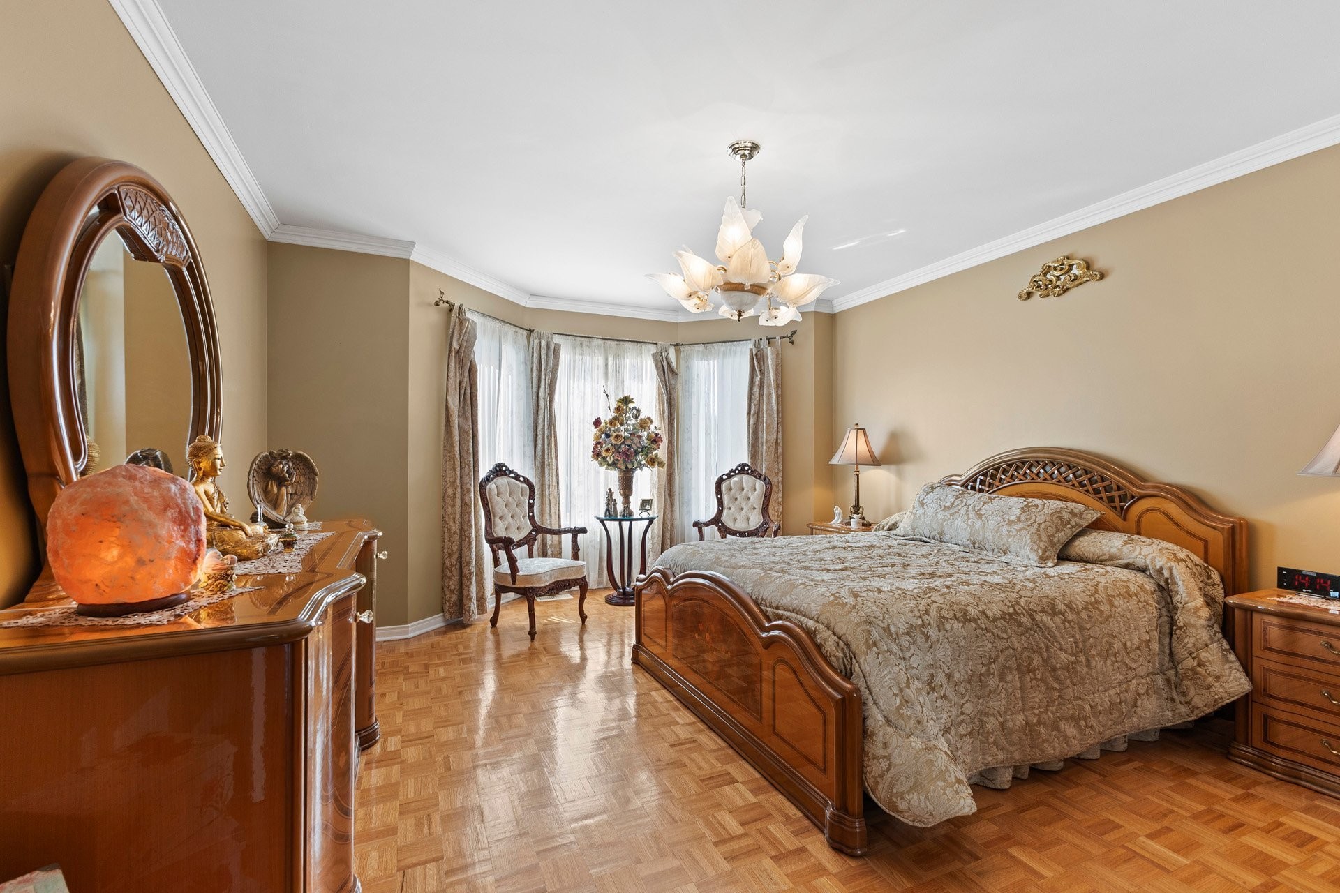 









8965


Rue Giovanni-Caboto

,
Montréal (Saint-Léonard),




QC
H1P3N8

