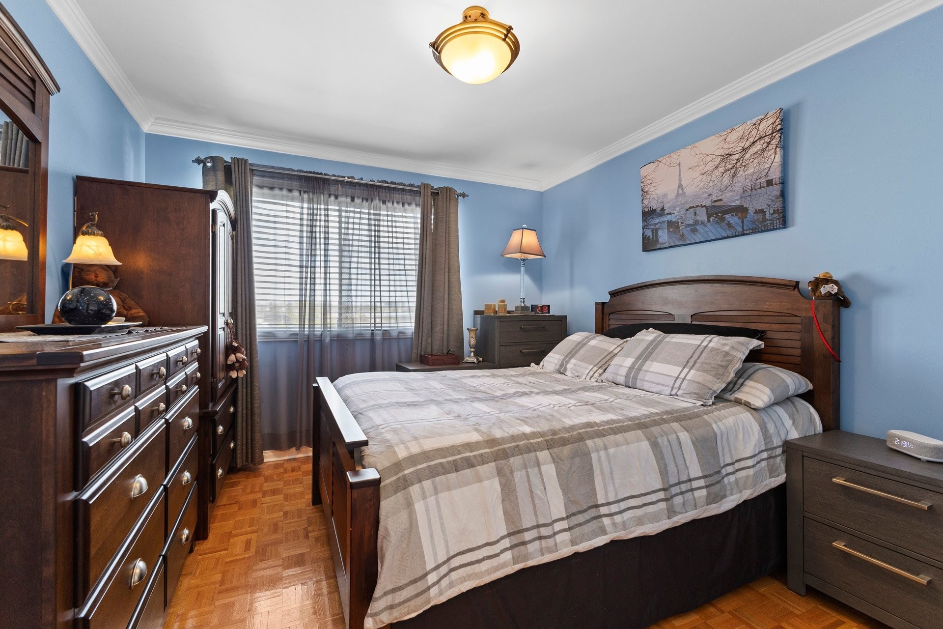 









8965


Rue Giovanni-Caboto

,
Montréal (Saint-Léonard),




QC
H1P3N8

