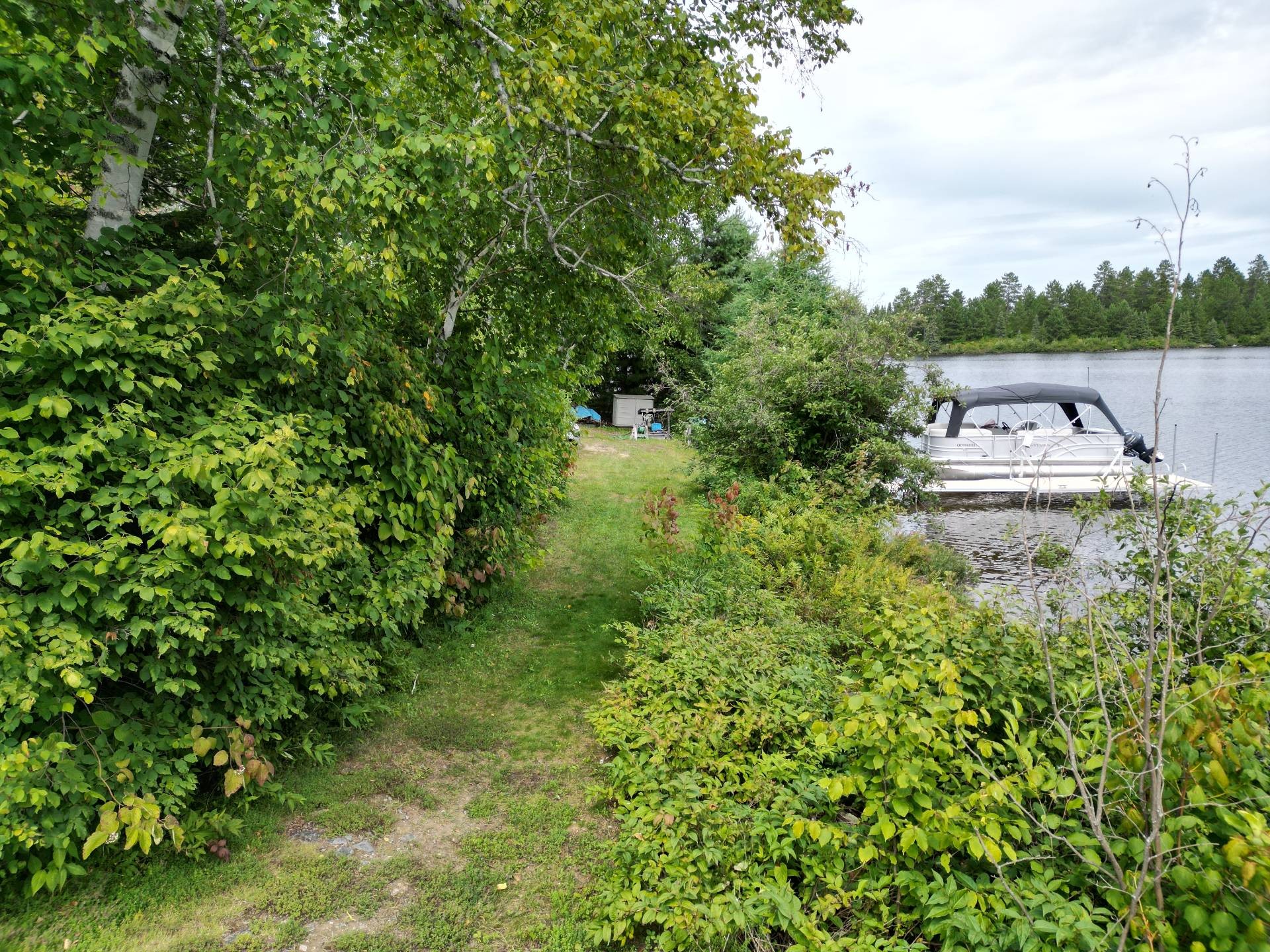 









200


Ch. du Lac-Cameron

,
Saint-Eugène-de-Guigues,







QC
J0Z3L0

