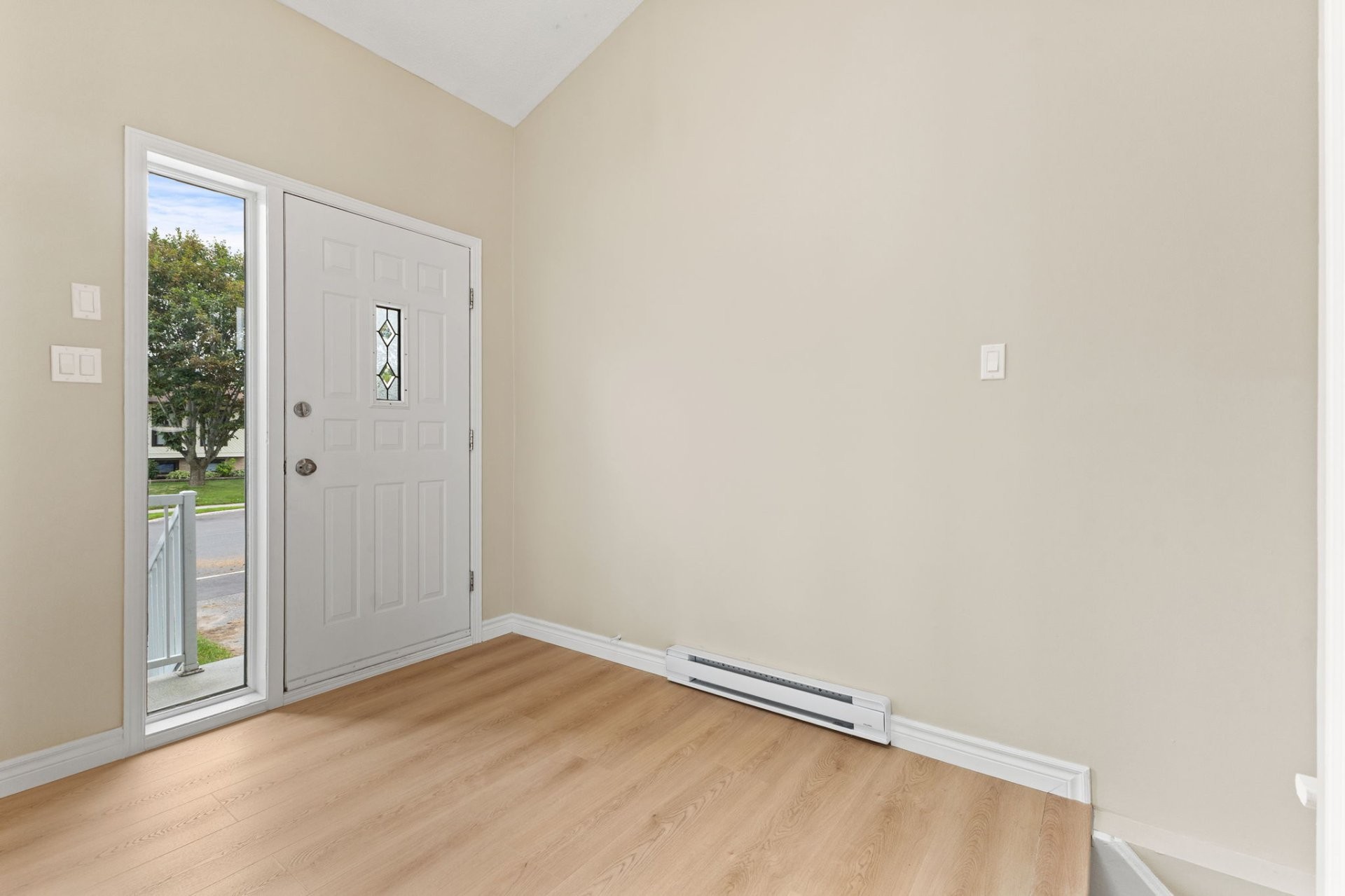 









432


Rue P.-Labine

,
Gatineau (Gatineau),




QC
J8R1E6

