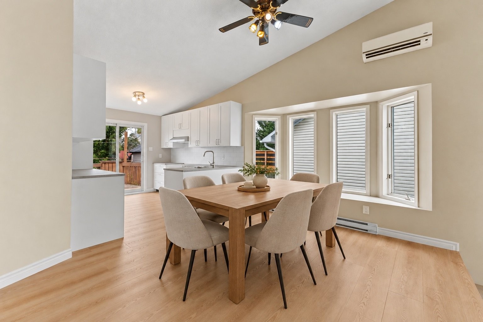 









432


Rue P.-Labine

,
Gatineau (Gatineau),




QC
J8R1E6

