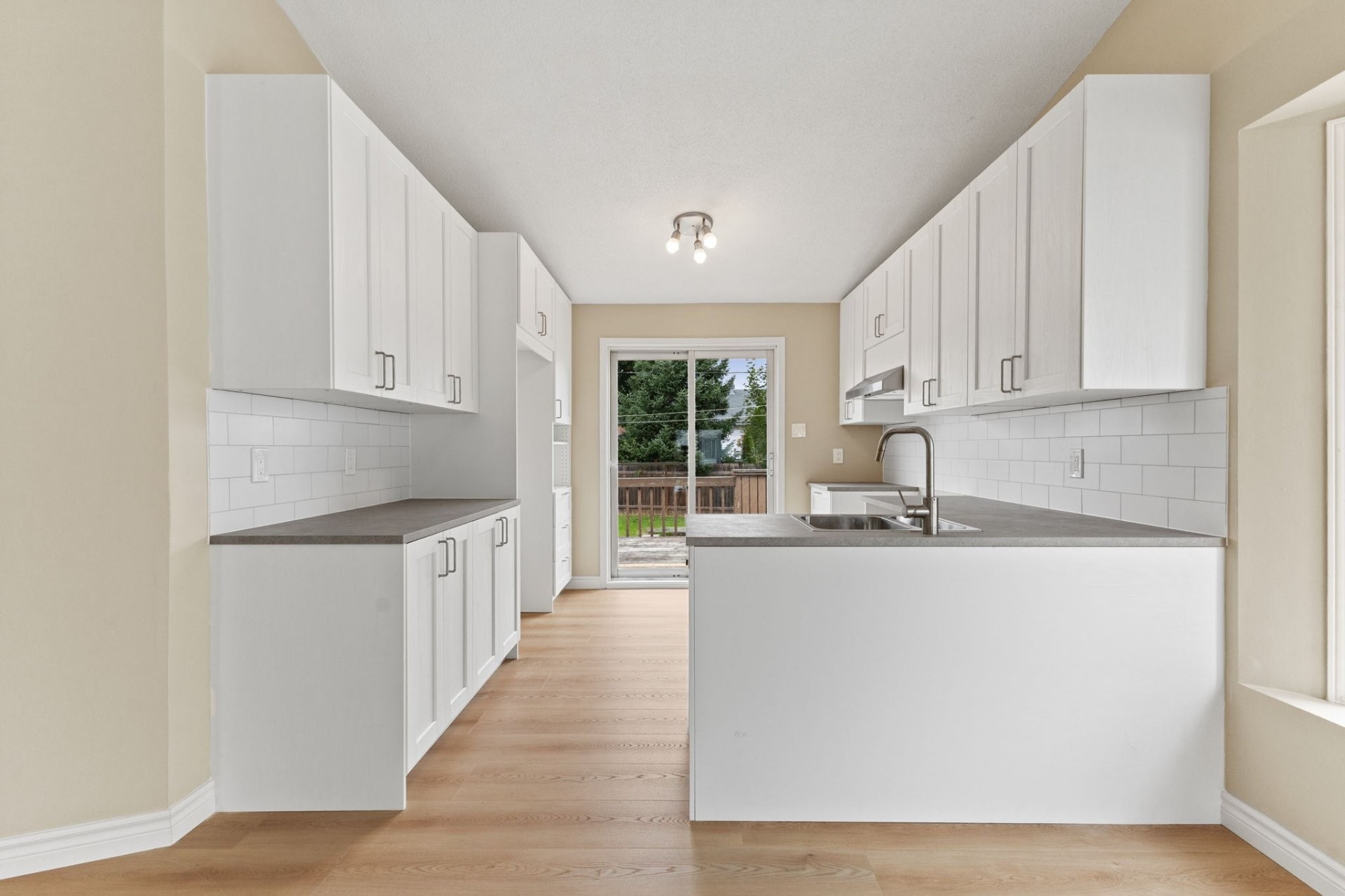 









432


Rue P.-Labine

,
Gatineau (Gatineau),




QC
J8R1E6

