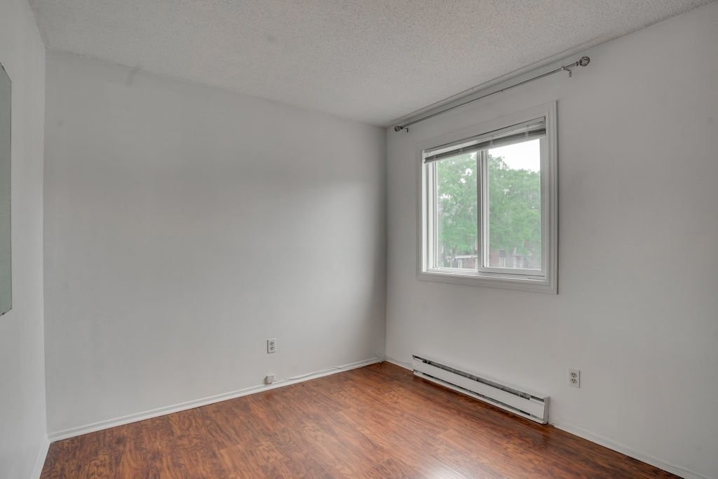 









165


Av. des Jonquilles

, 74,
Gatineau (Hull),




QC
J9A2L4

