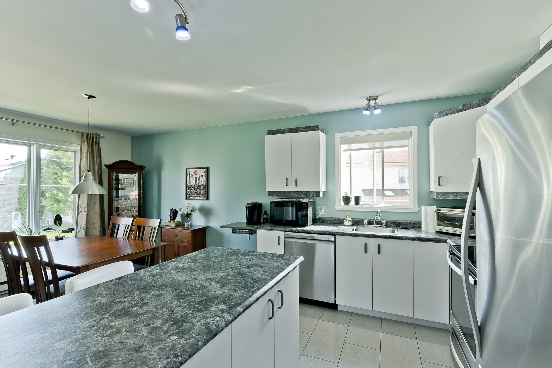 









3686

 - 3690


Rue Duclos

,
Sherbrooke (Les Nations),




QC
J1L2R6

