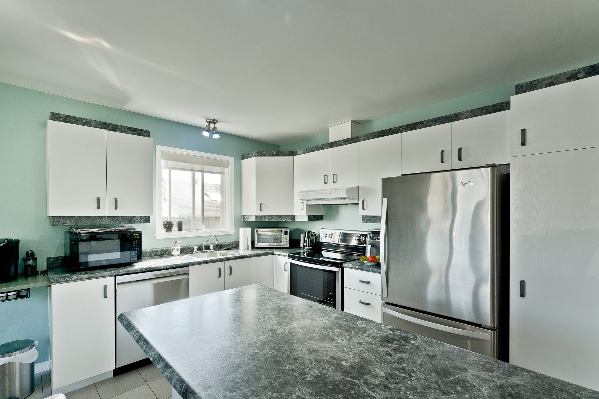









3686

 - 3690


Rue Duclos

,
Sherbrooke (Les Nations),




QC
J1L2R6

