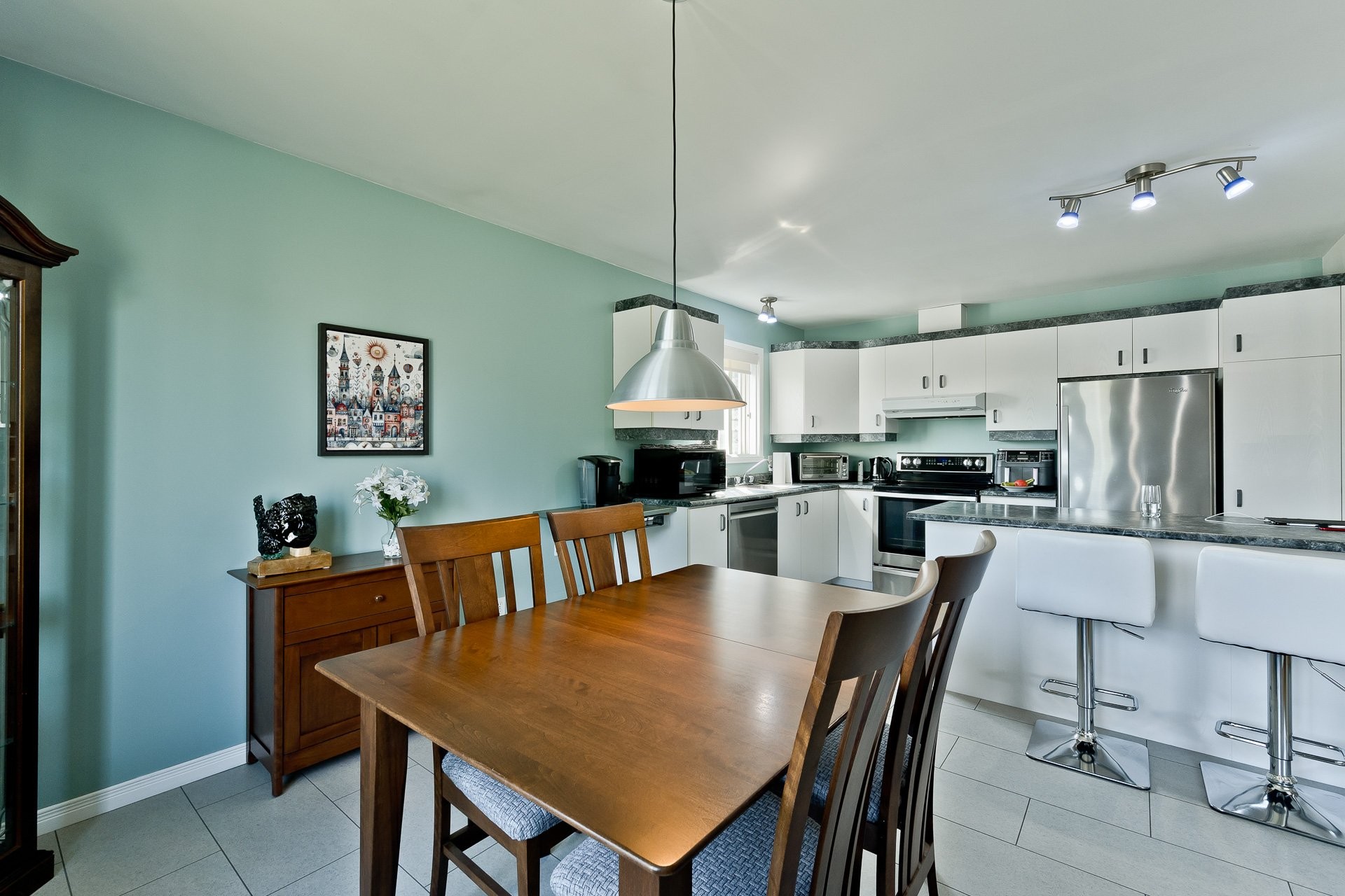 









3686

 - 3690


Rue Duclos

,
Sherbrooke (Les Nations),




QC
J1L2R6

