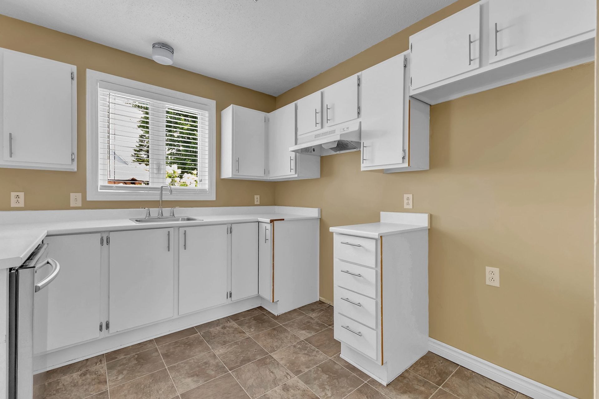 









275


Rue A.-Primeau

,
Gatineau (Gatineau),




QC
J8R2H4

