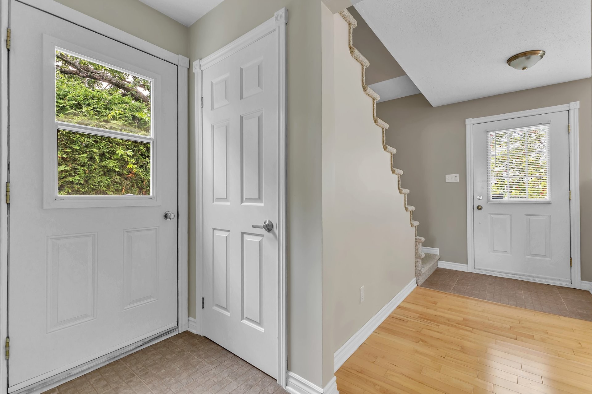









275


Rue A.-Primeau

,
Gatineau (Gatineau),




QC
J8R2H4

