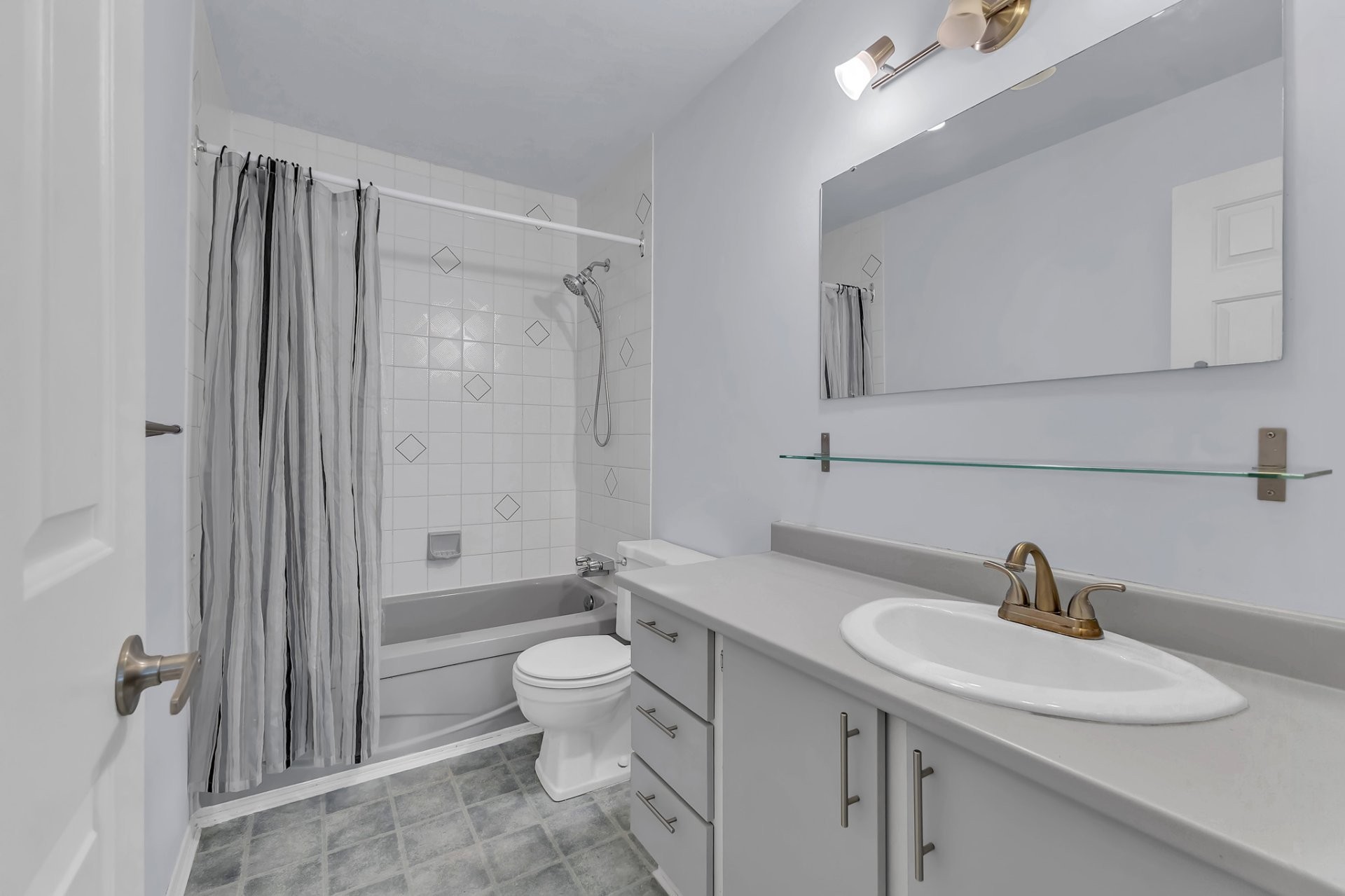 









275


Rue A.-Primeau

,
Gatineau (Gatineau),




QC
J8R2H4

