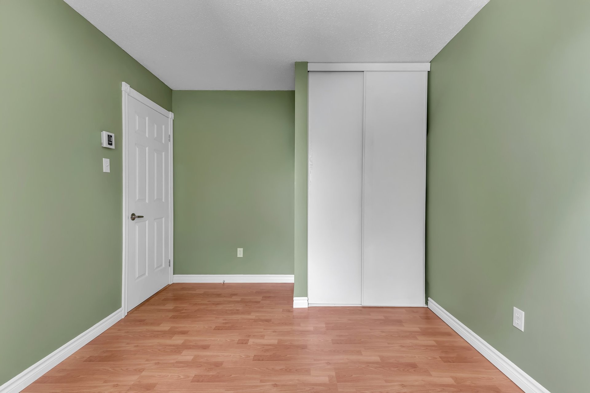 









275


Rue A.-Primeau

,
Gatineau (Gatineau),




QC
J8R2H4

