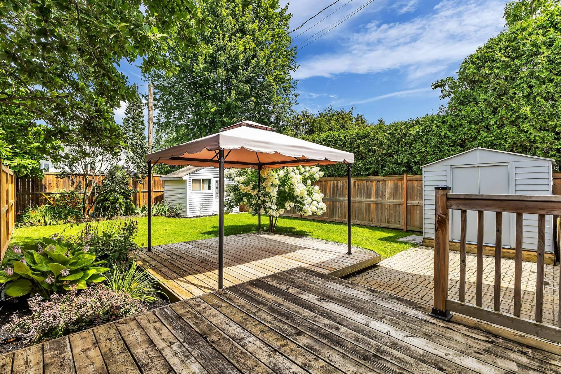 









275


Rue A.-Primeau

,
Gatineau (Gatineau),




QC
J8R2H4

