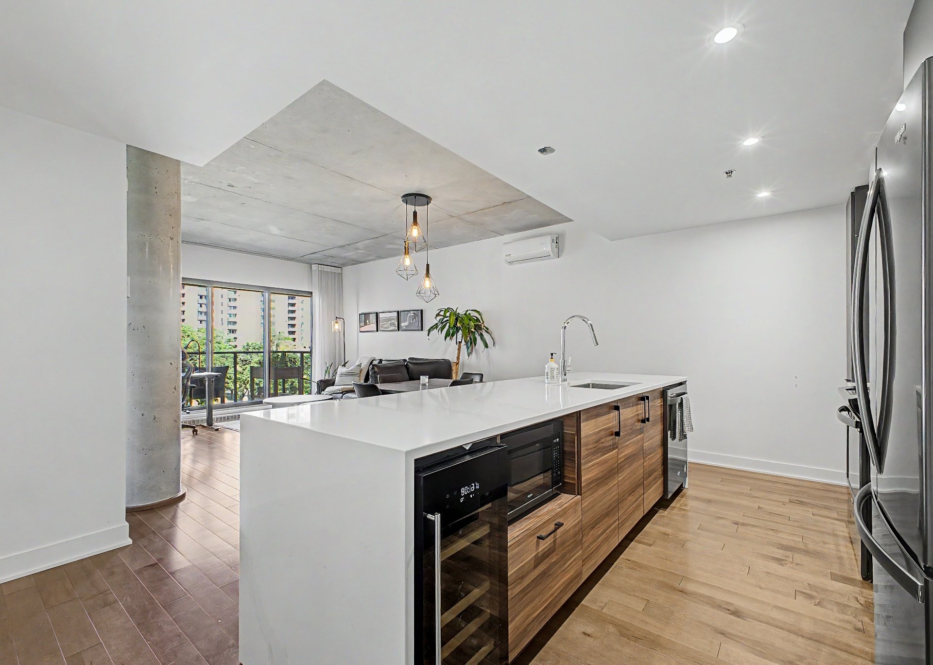 









385


Rue Joliette

, 308,
Longueuil (Le Vieux-Longueuil),




QC
J4K0C1

