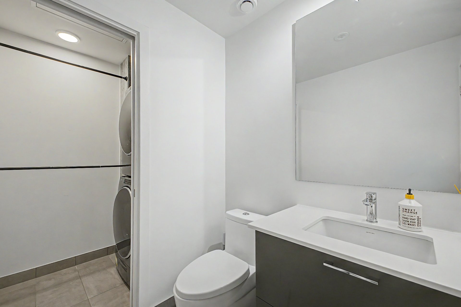 









385


Rue Joliette

, 308,
Longueuil (Le Vieux-Longueuil),




QC
J4K0C1

