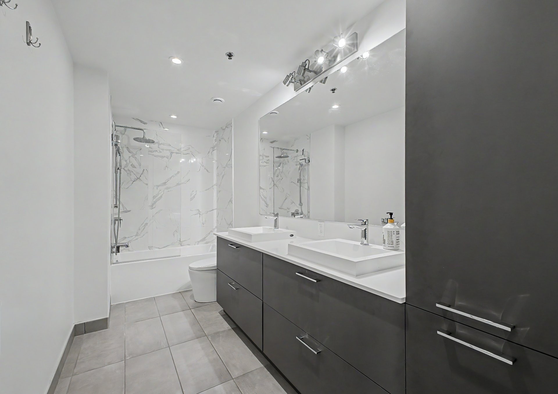 









385


Rue Joliette

, 308,
Longueuil (Le Vieux-Longueuil),




QC
J4K0C1

