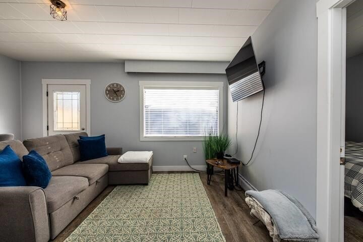









755


Alward

Street,
Prince George,




BC
V2M 2E6

