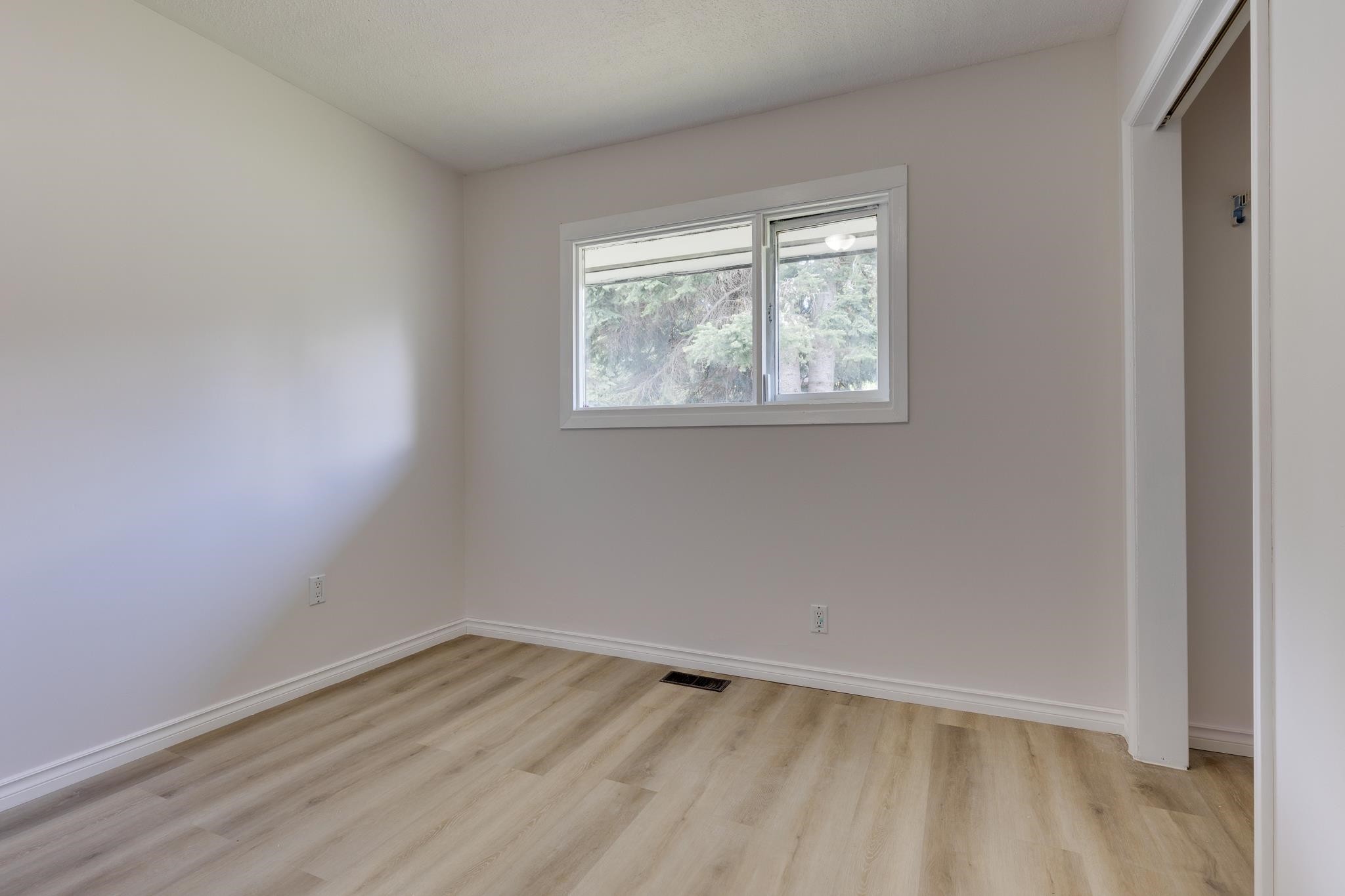 









6254


Crown

Drive,
Prince George,




BC
V2K 2E8

