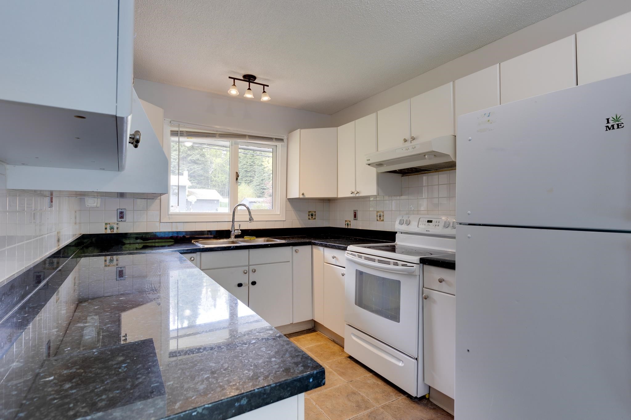 









6254


Crown

Drive,
Prince George,




BC
V2K 2E8


