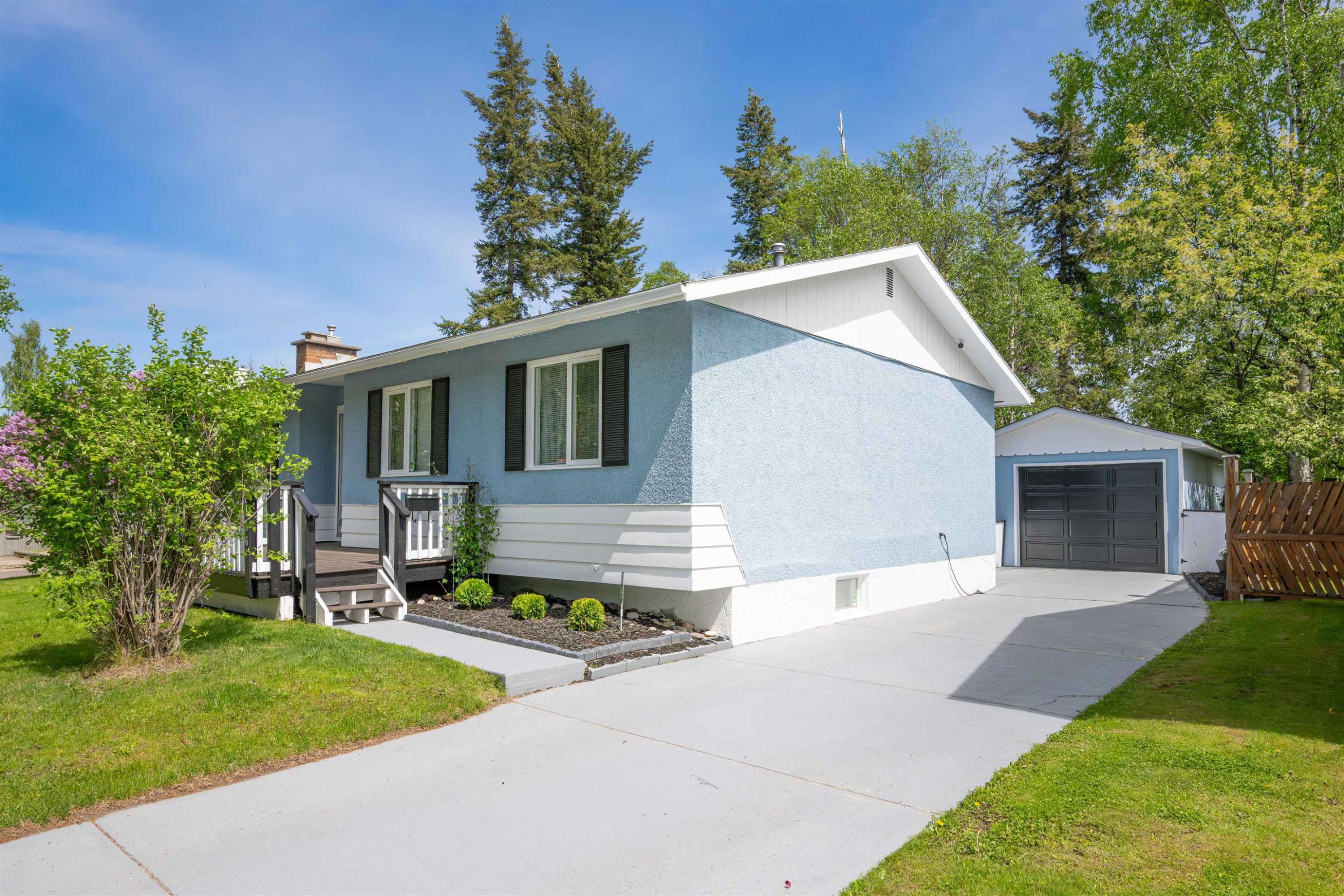 









2486


Abbott

Crescent,
Prince George,




BC
V2L 2X8

