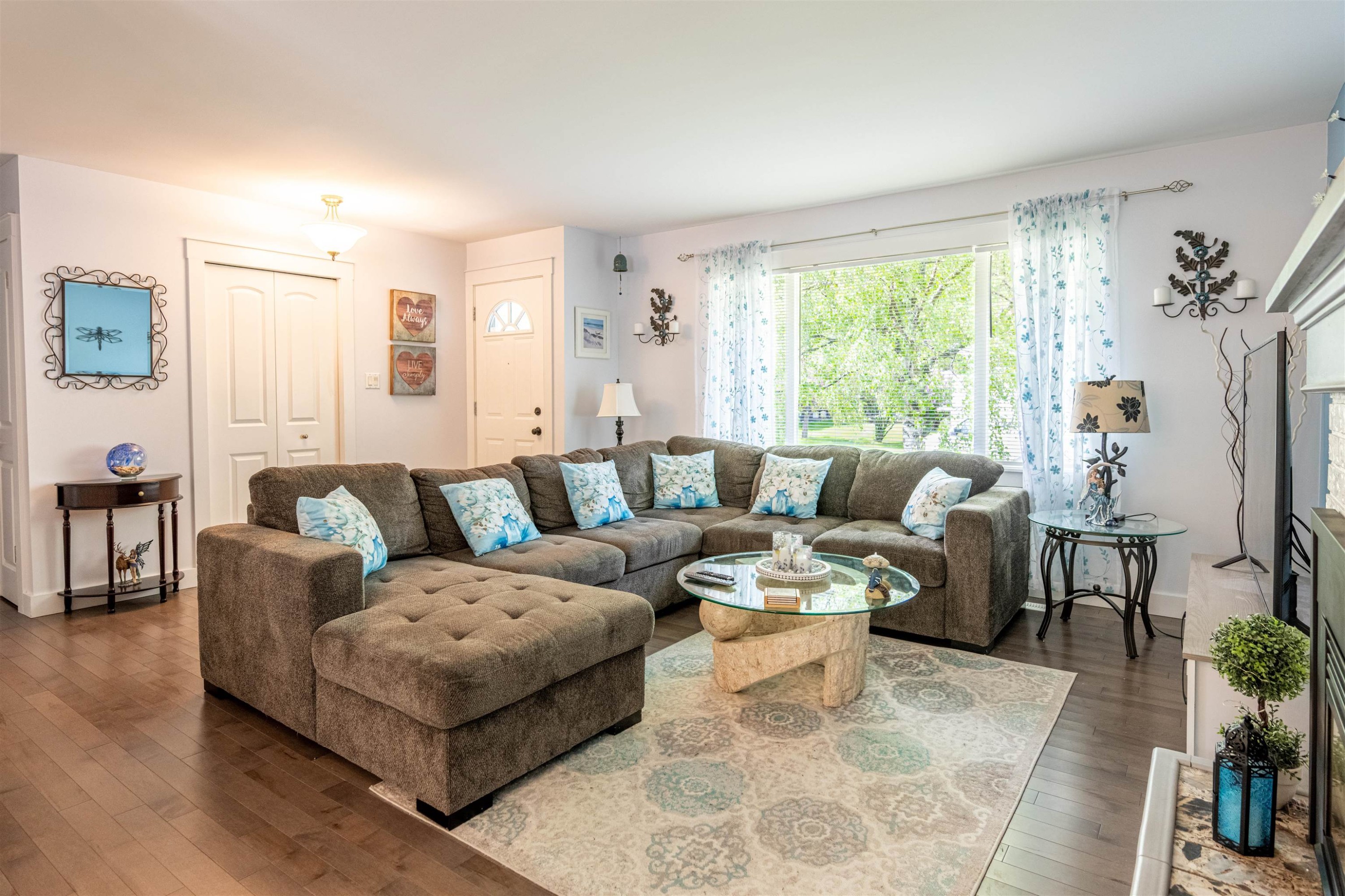 









2486


Abbott

Crescent,
Prince George,




BC
V2L 2X8

