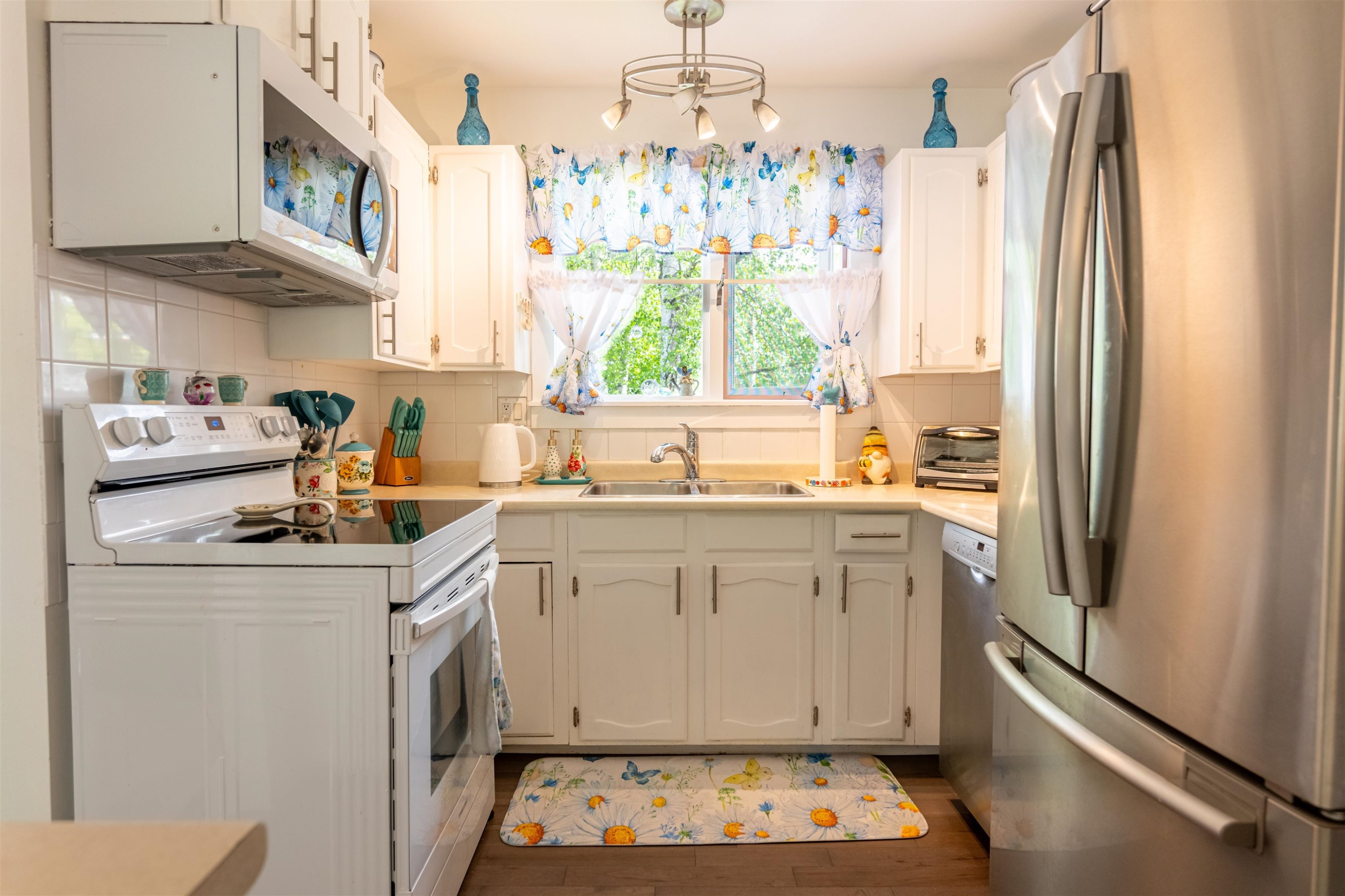









2486


Abbott

Crescent,
Prince George,




BC
V2L 2X8

