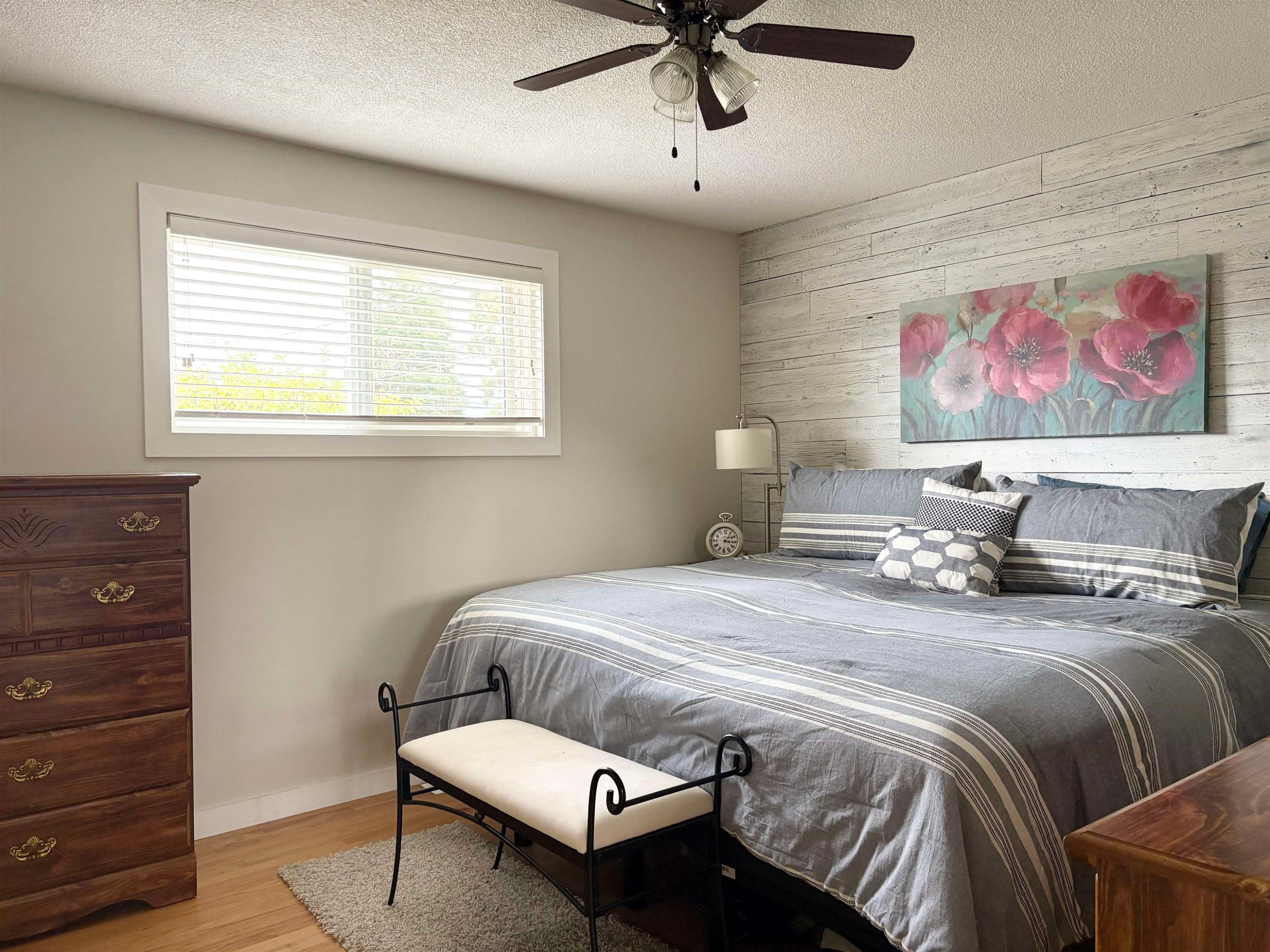 









298


Quinn

Street North,
Prince George,




BC
V2M 3J5

