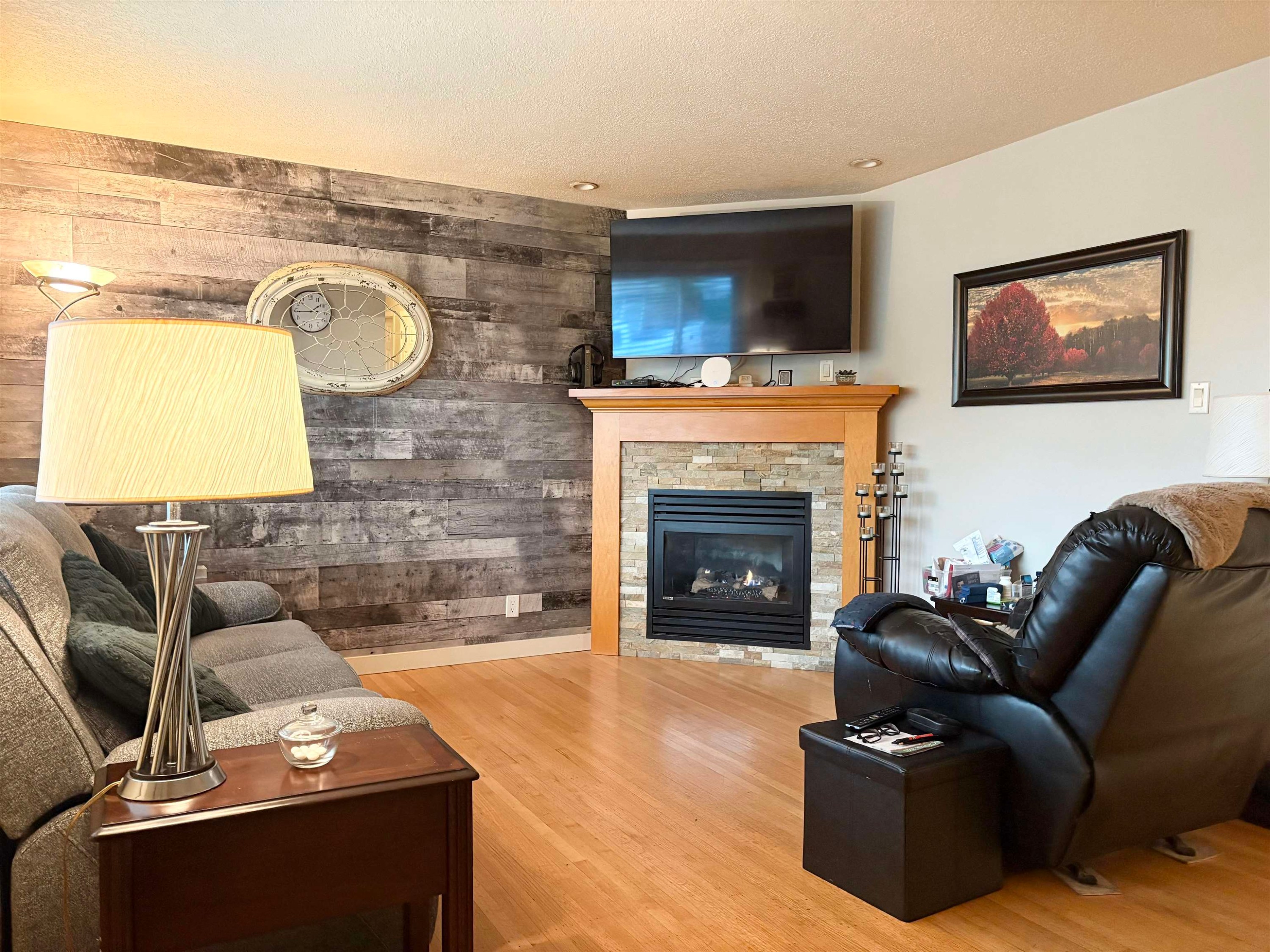 









298


Quinn

Street North,
Prince George,




BC
V2M 3J5

