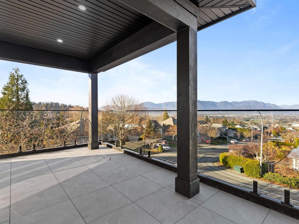 












46634 BRAESIDE AVENUE

,
Chilliwack,




BC
V2R 3W4

