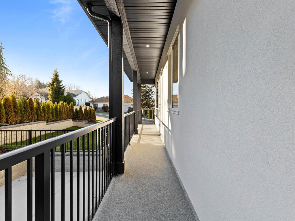 












46634 BRAESIDE AVENUE

,
Chilliwack,




BC
V2R 3W4

