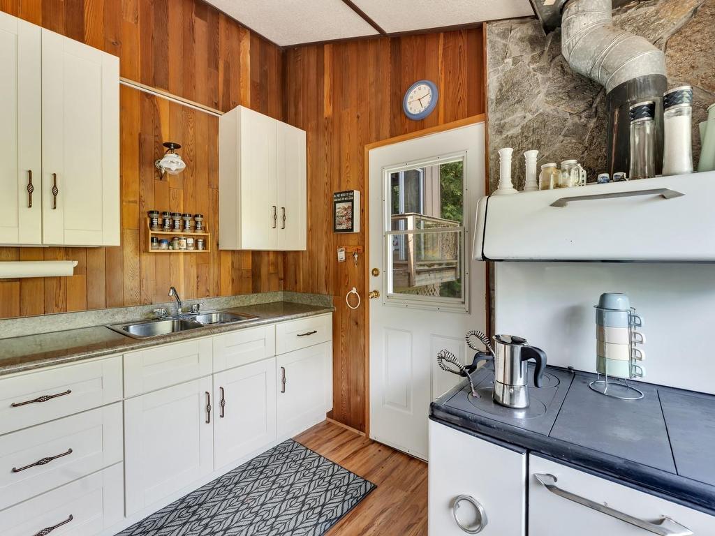 









DL 184


Cascade

Bay, BLK C,
Harrison Hot Springs,




BC
V0M 1K0

