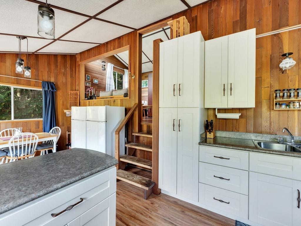 









DL 184


Cascade

Bay, BLK C,
Harrison Hot Springs,




BC
V0M 1K0

