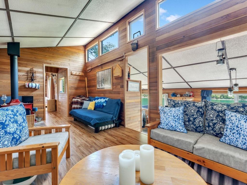 









DL 184


Cascade

Bay, BLK C,
Harrison Hot Springs,




BC
V0M 1K0

