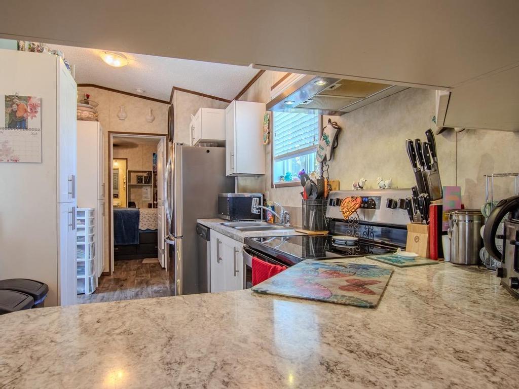 









3942


Columbia Valley

Road, 18,
Cultus Lake,




BC
V2R 5B1

