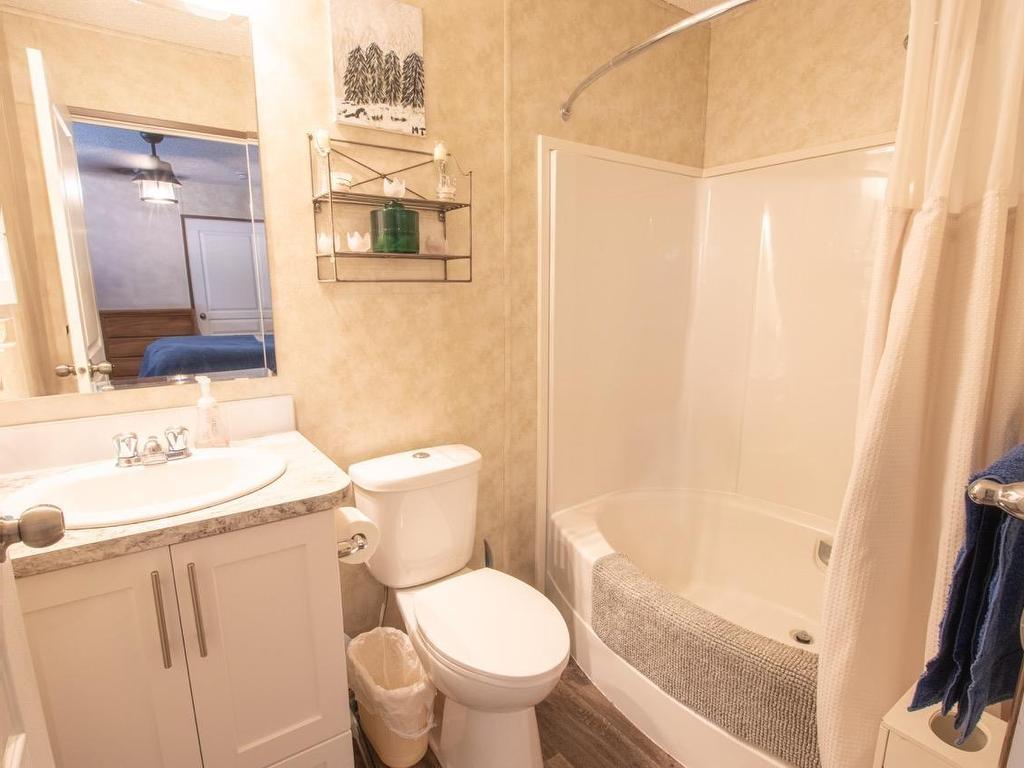 









3942


Columbia Valley

Road, 18,
Cultus Lake,




BC
V2R 5B1

