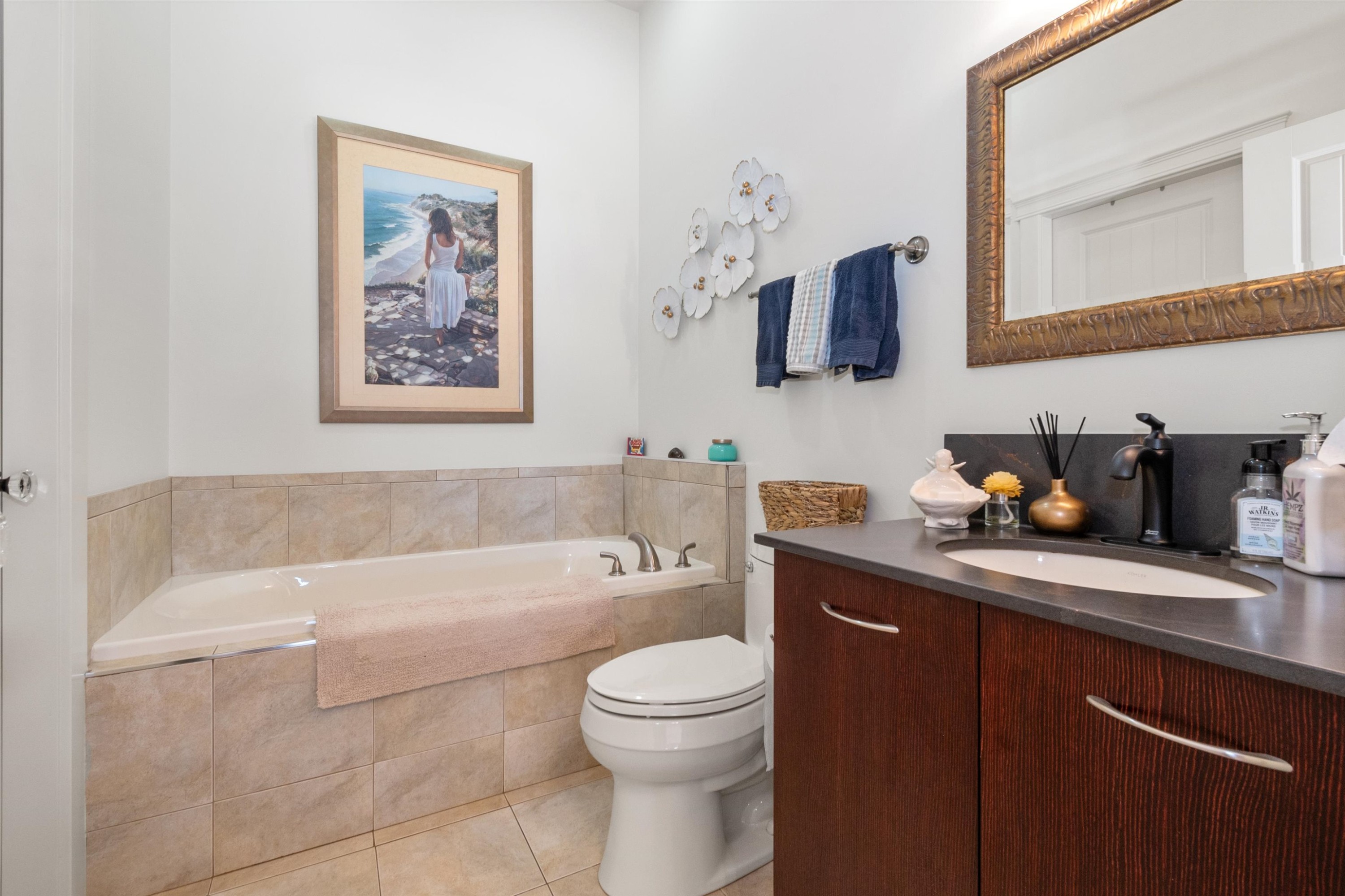 









51075


Falls

Court, 152,
Chilliwack,




BC
V4Z 1K7

