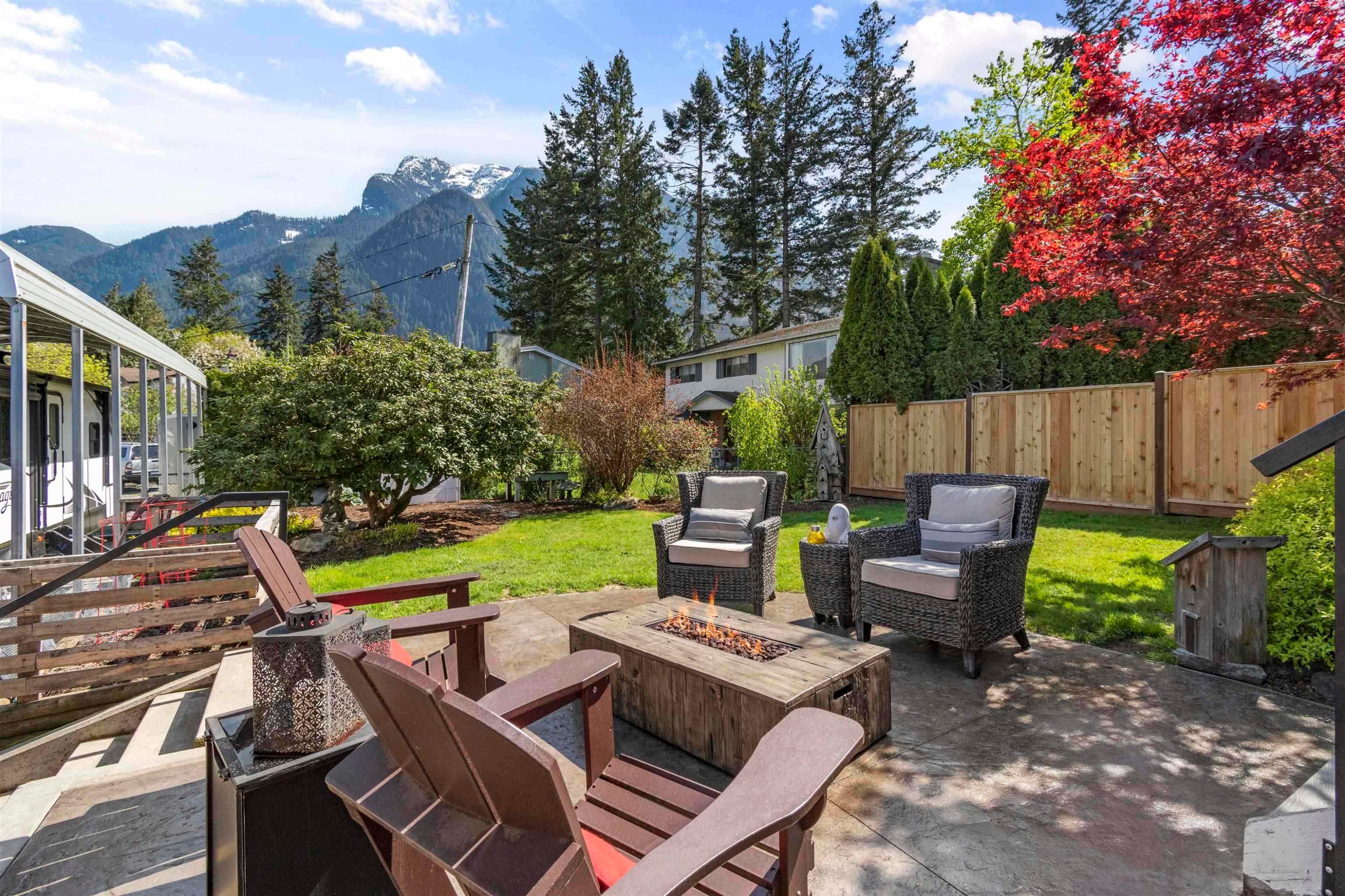 









650


Park

Street,
Hope,




BC
V0X 1L0

