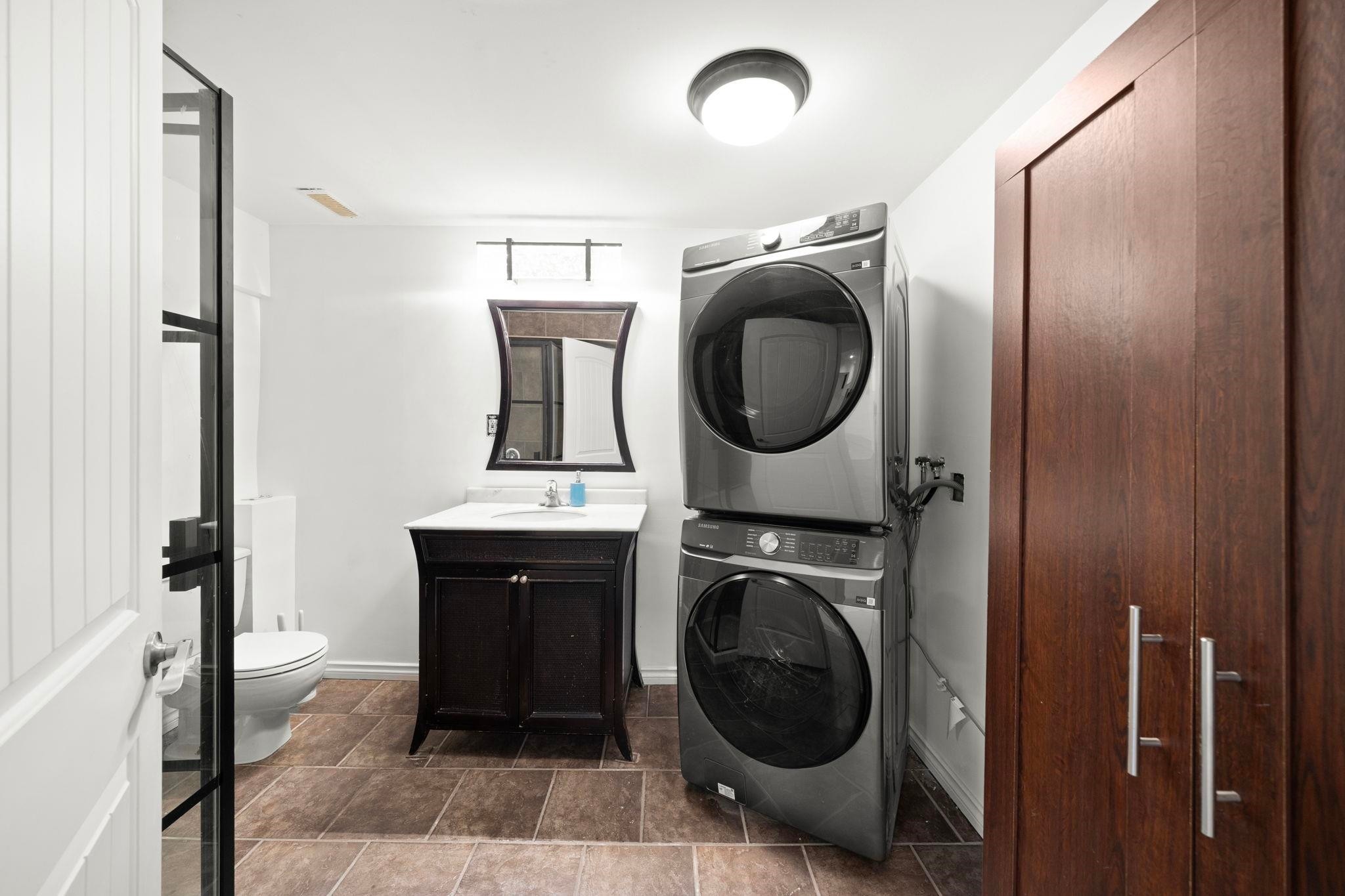 









650


Park

Street,
Hope,




BC
V0X 1L0

