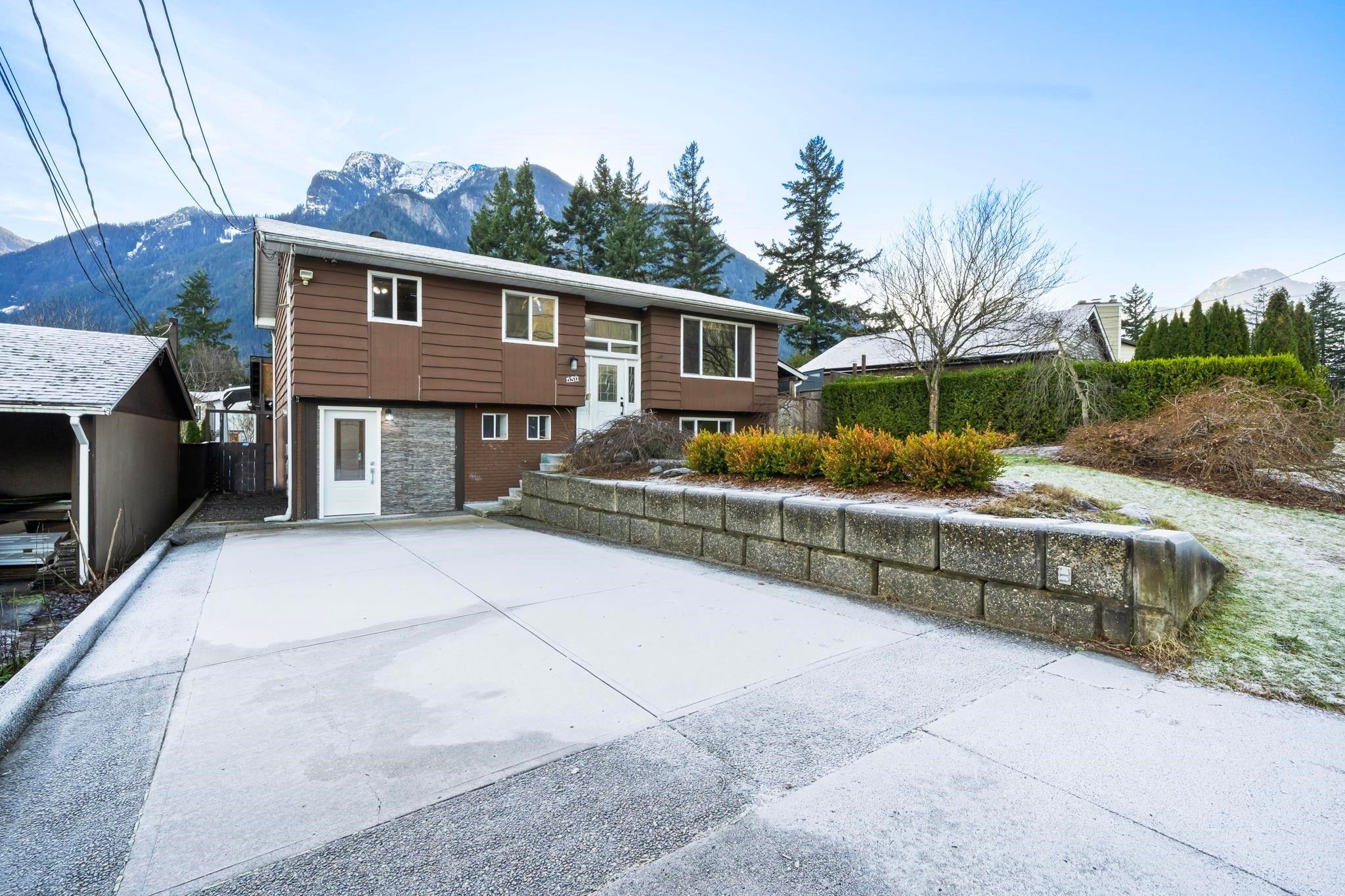 









650


Park

Street,
Hope,




BC
V0X 1L0


