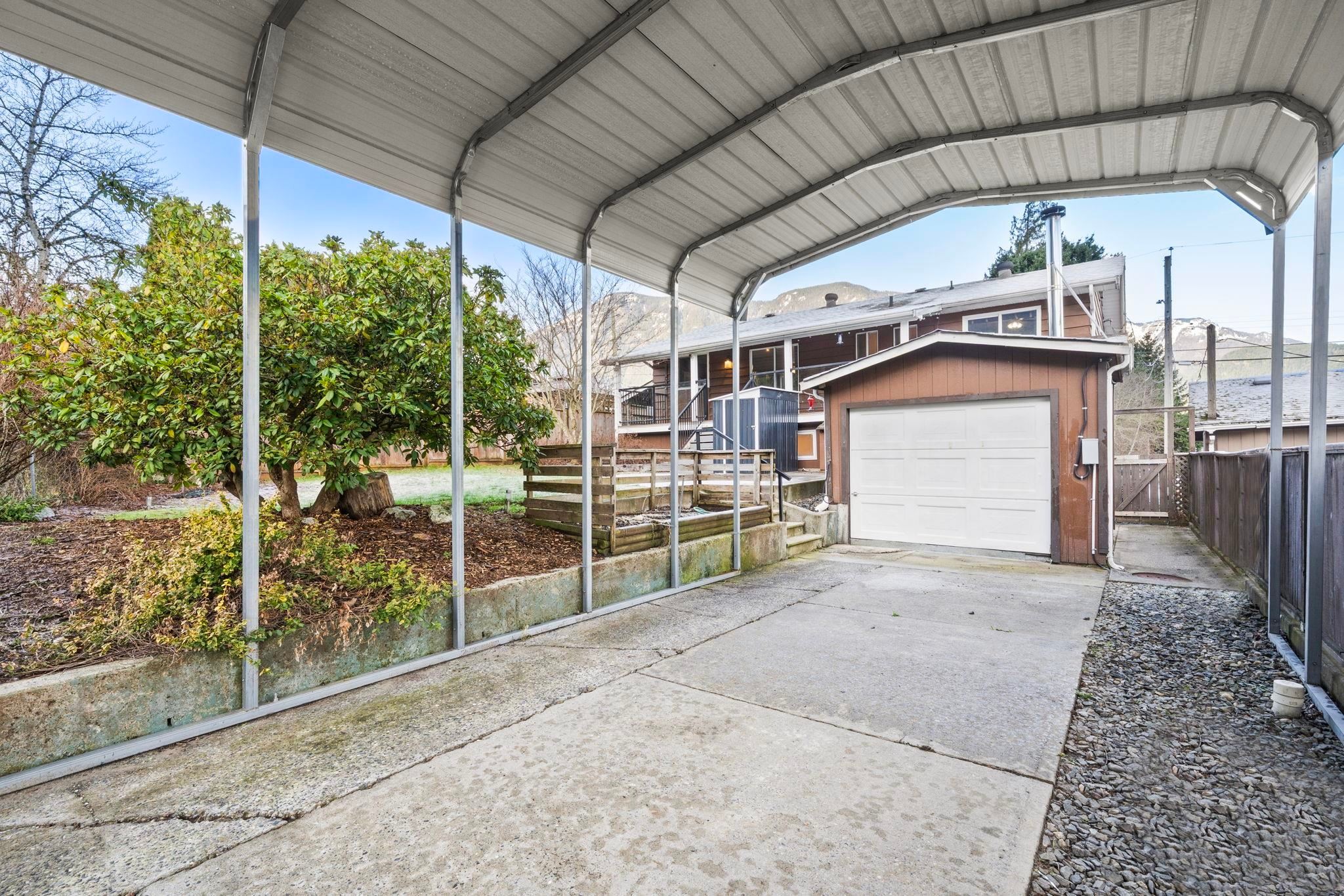 









650


Park

Street,
Hope,




BC
V0X 1L0

