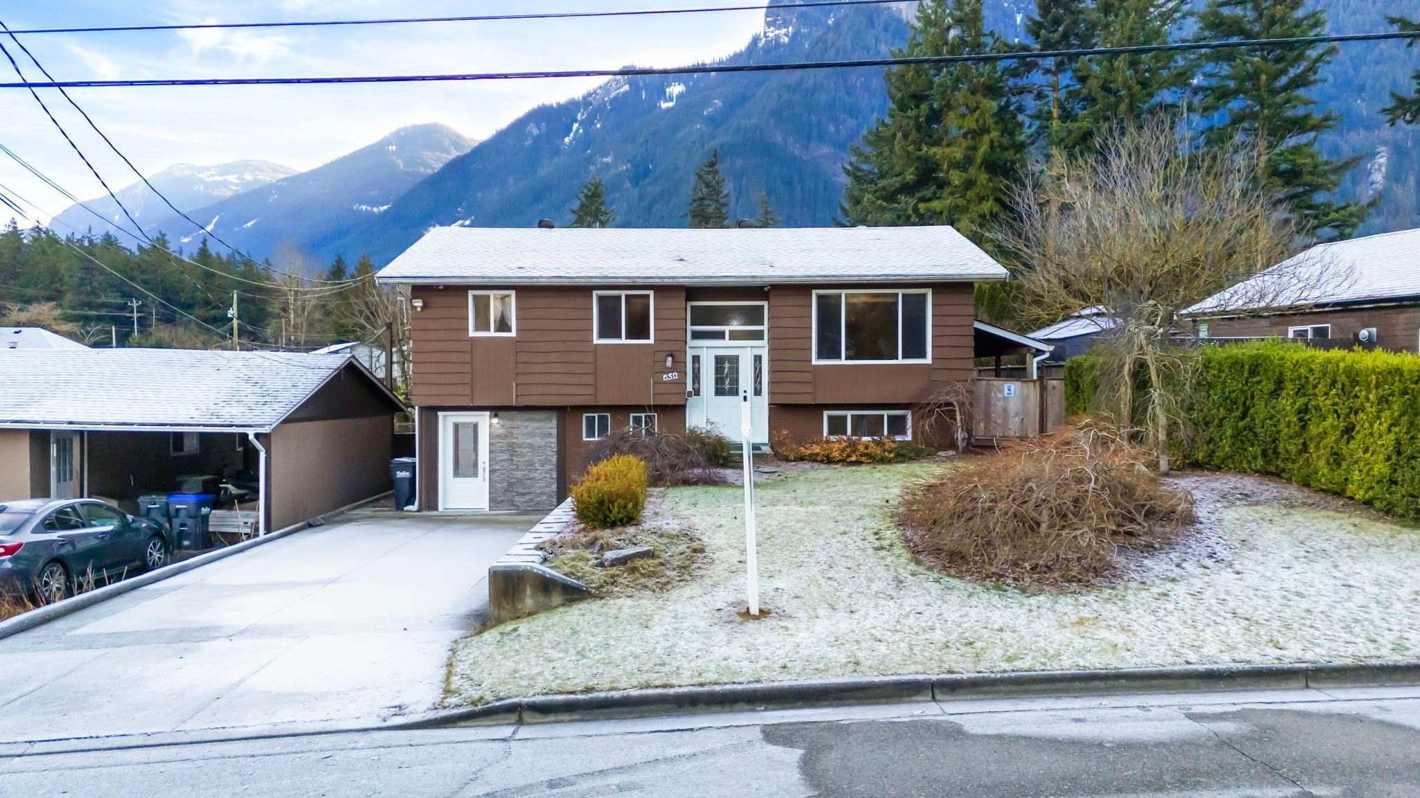 









650


Park

Street,
Hope,




BC
V0X 1L0

