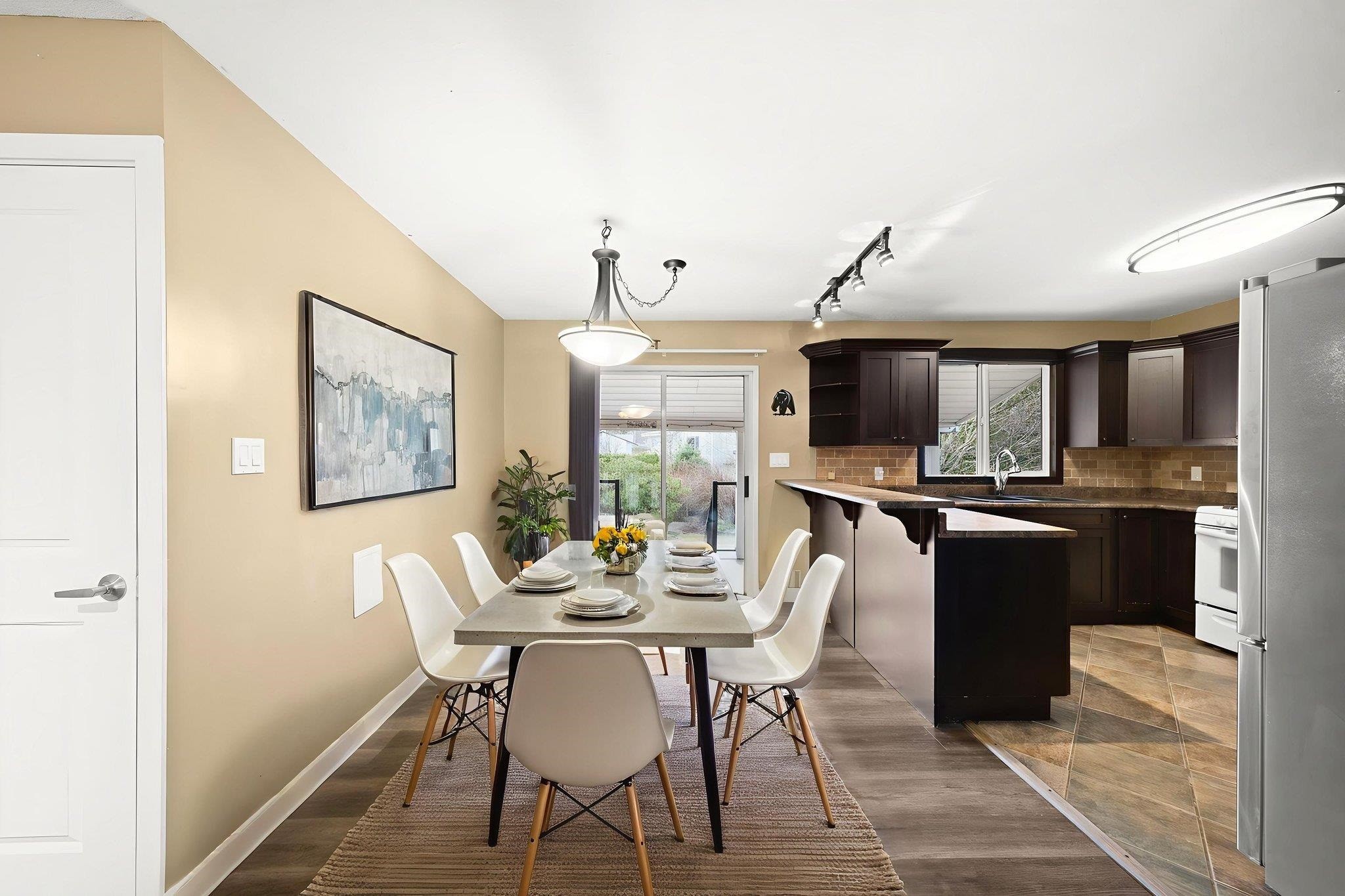 









650


Park

Street,
Hope,




BC
V0X 1L0

