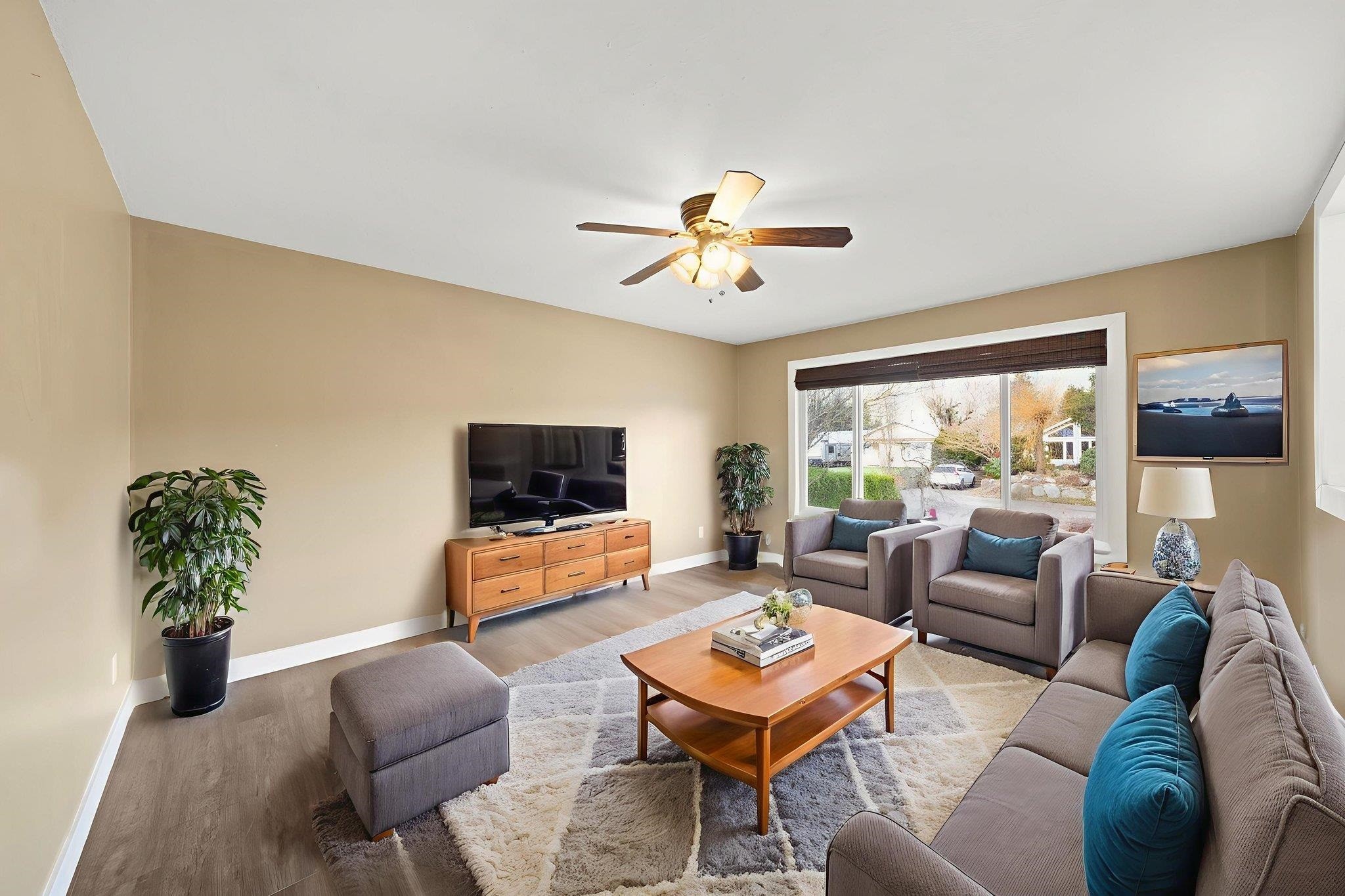 









650


Park

Street,
Hope,




BC
V0X 1L0

