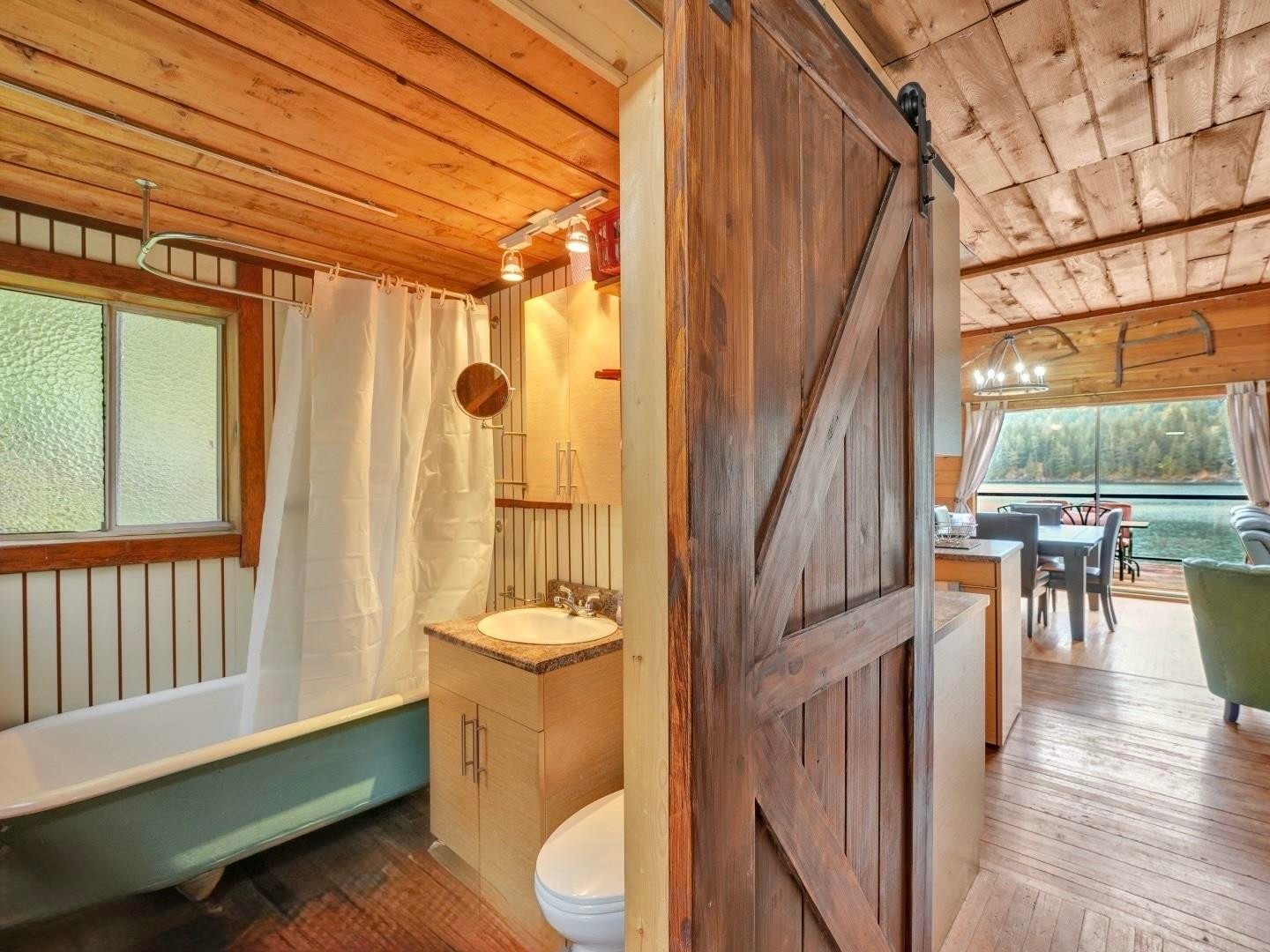 









DL 492


Cascade

Bay, BLK A,
Harrison Hot Springs,







BC
V0M 1K0

