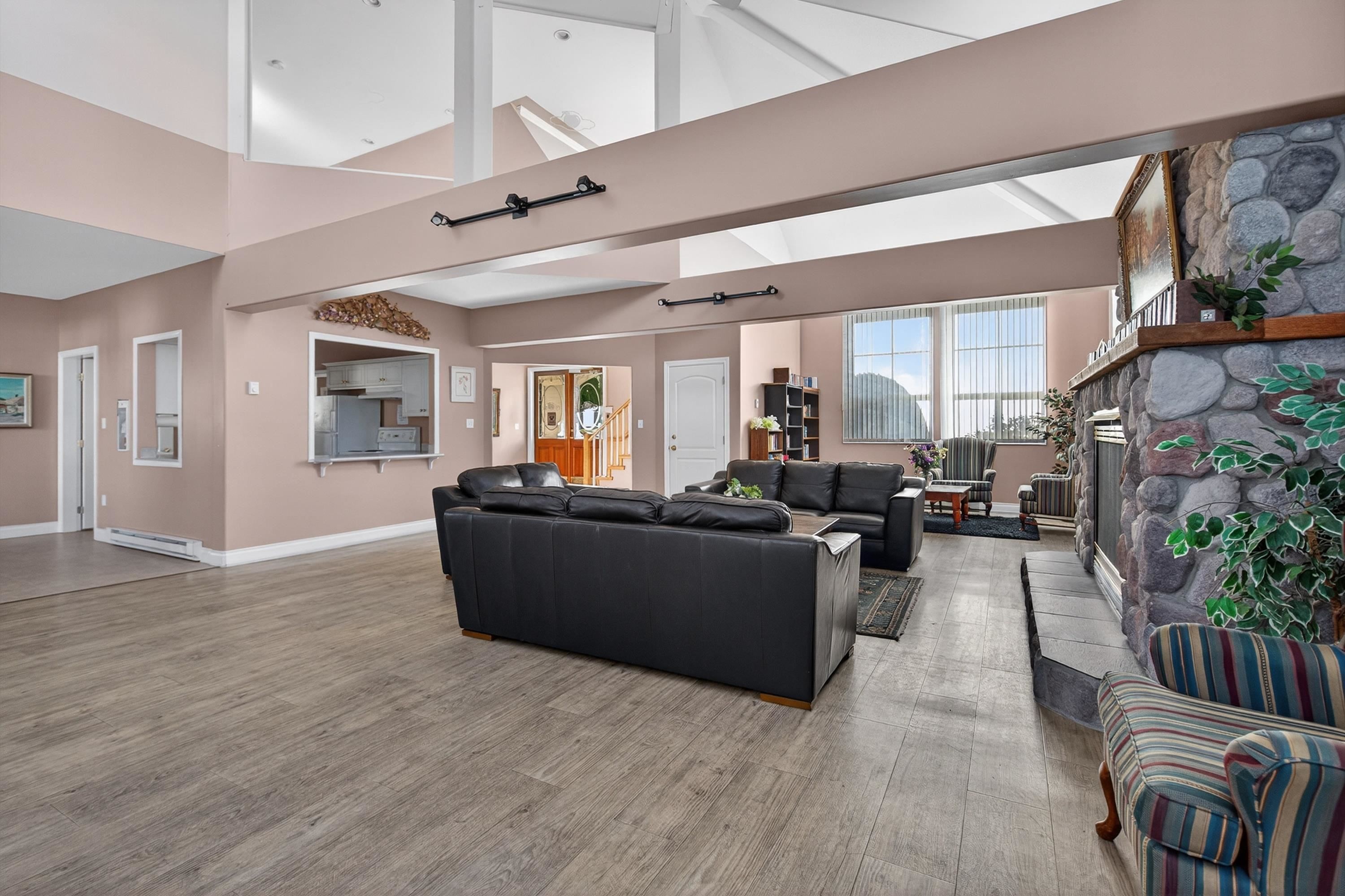 









46360


Valleyview

Road, 11,
Chilliwack,




BC
V2R 5L7

