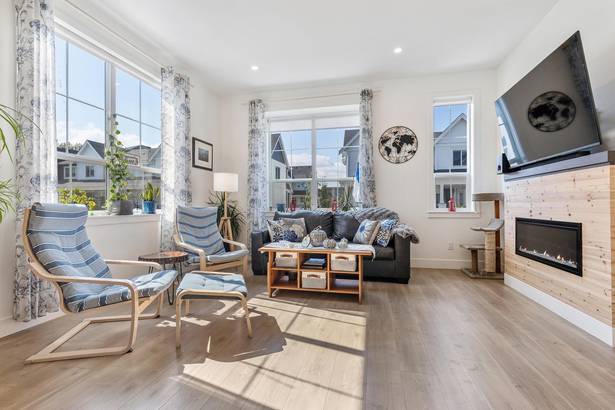 









8200


Foxfern

Road, 8,
Chilliwack,




BC
V2R 0R1

