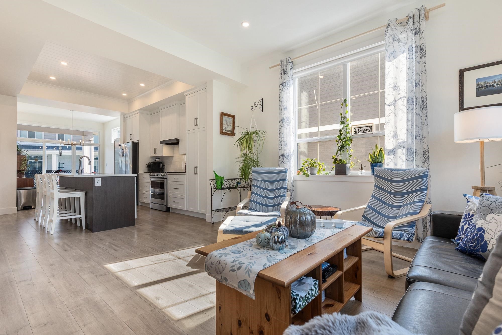 









8200


Foxfern

Road, 8,
Chilliwack,




BC
V2R 0R1

