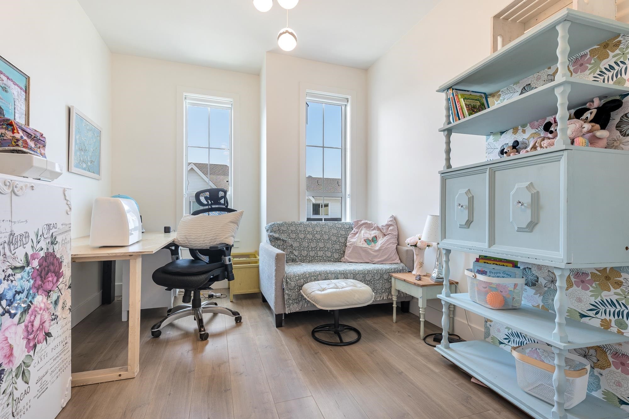 









8200


Foxfern

Road, 8,
Chilliwack,




BC
V2R 0R1

