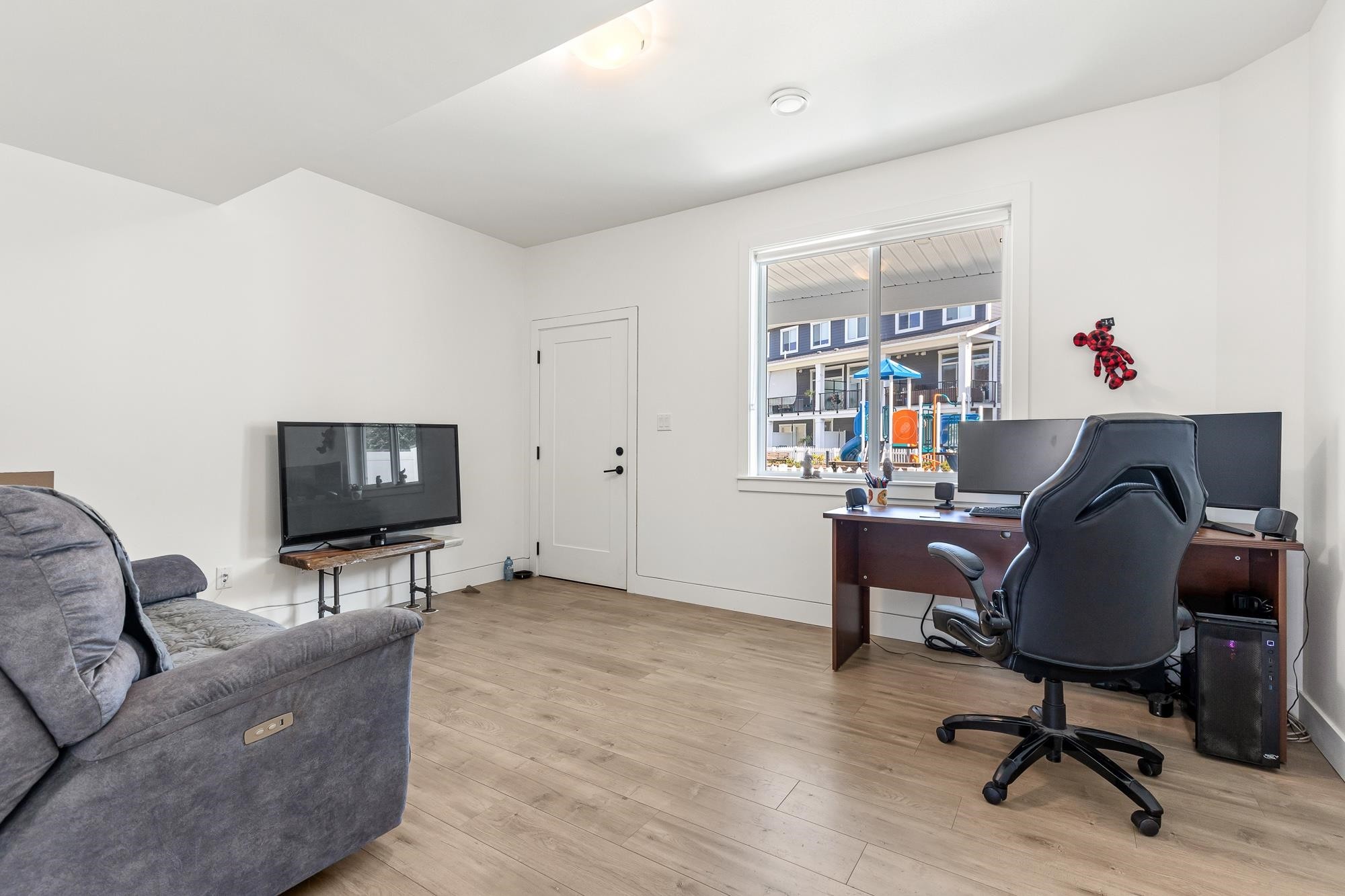 









8200


Foxfern

Road, 8,
Chilliwack,




BC
V2R 0R1

