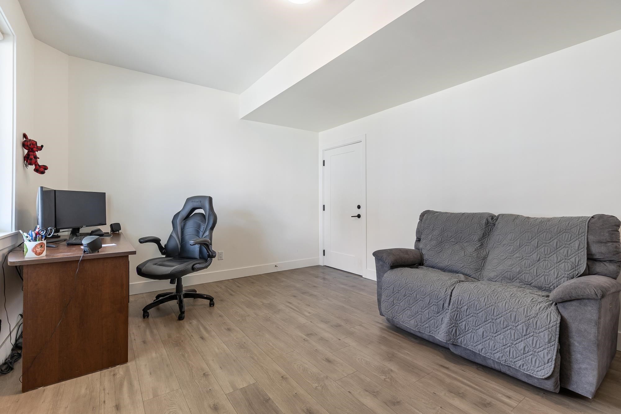 









8200


Foxfern

Road, 8,
Chilliwack,




BC
V2R 0R1

